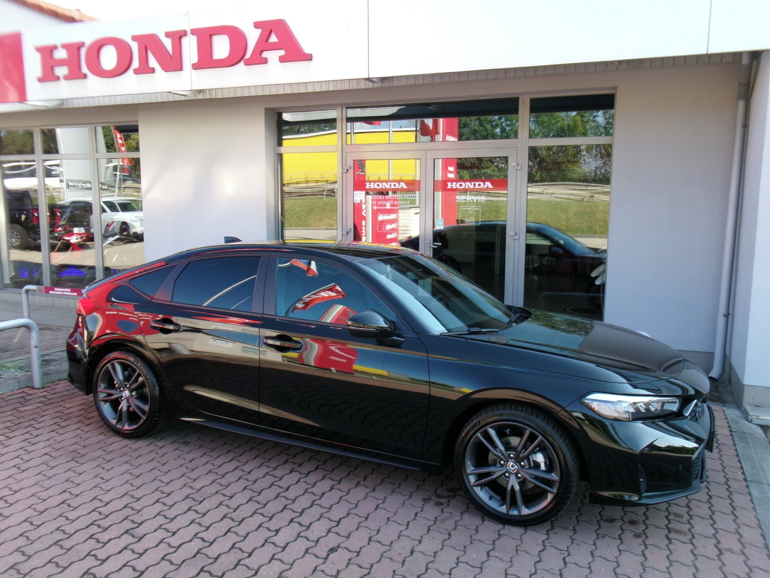 Honda Civic, 2.0e:HEV SPORT PLUS 2027 - fotka 6