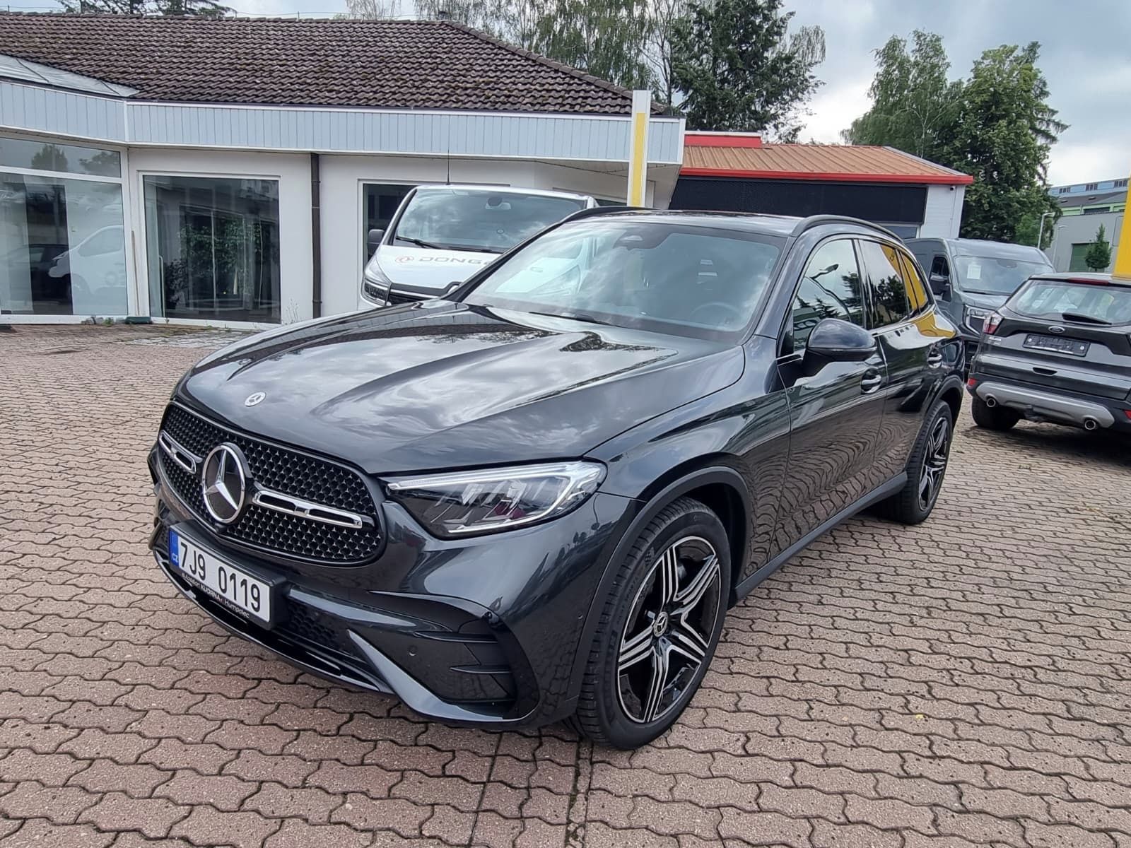 Mercedes-Benz GLC, 200 4MATIC - fotka 3