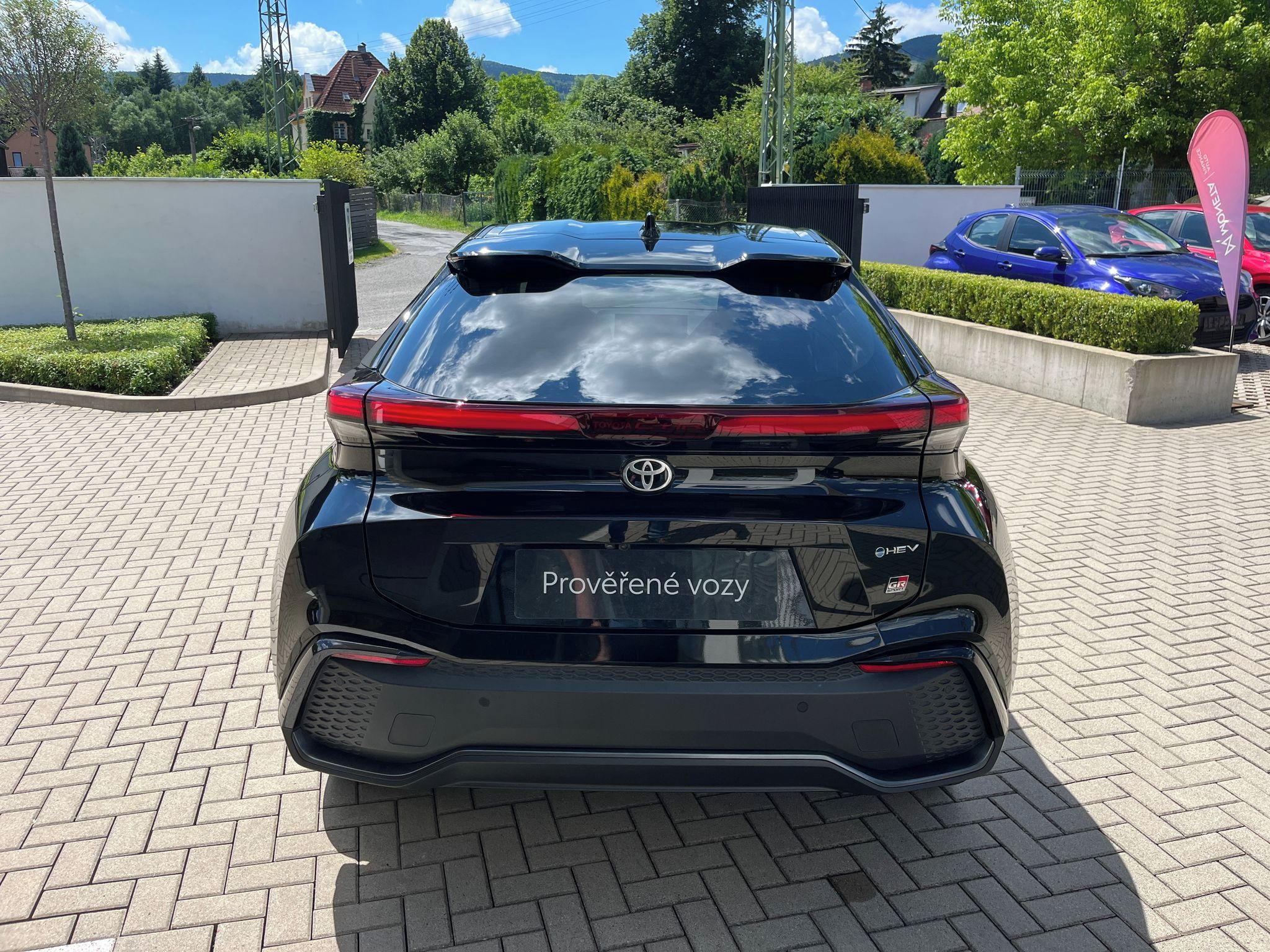 Toyota C-HR, 2.0 HEV 4x4 GR Sport Premier E - fotka 5