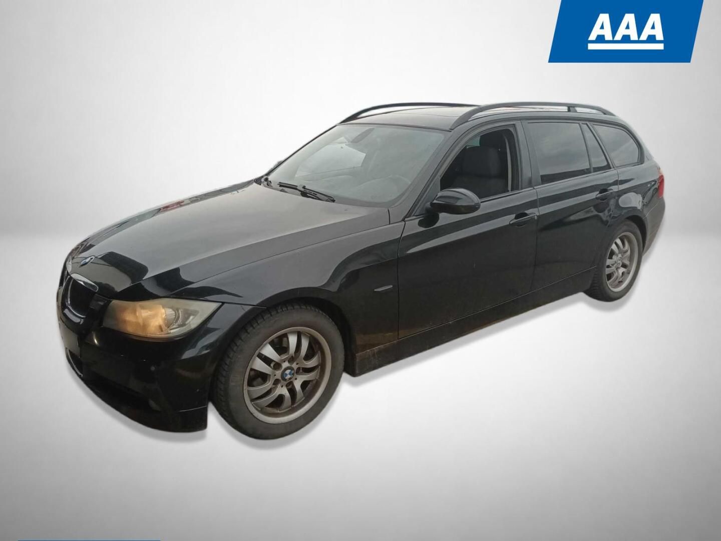 BMW Řada 3, 318 i, Automatická klima