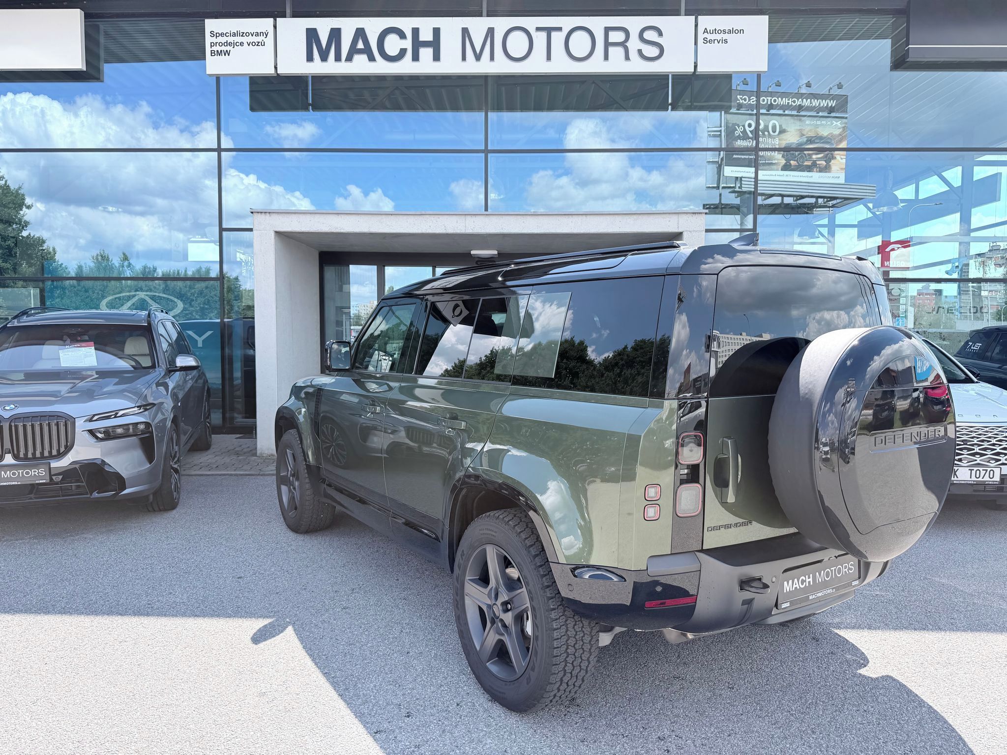 Land Rover Defender, X-Dynamic SE D250 - fotka 3