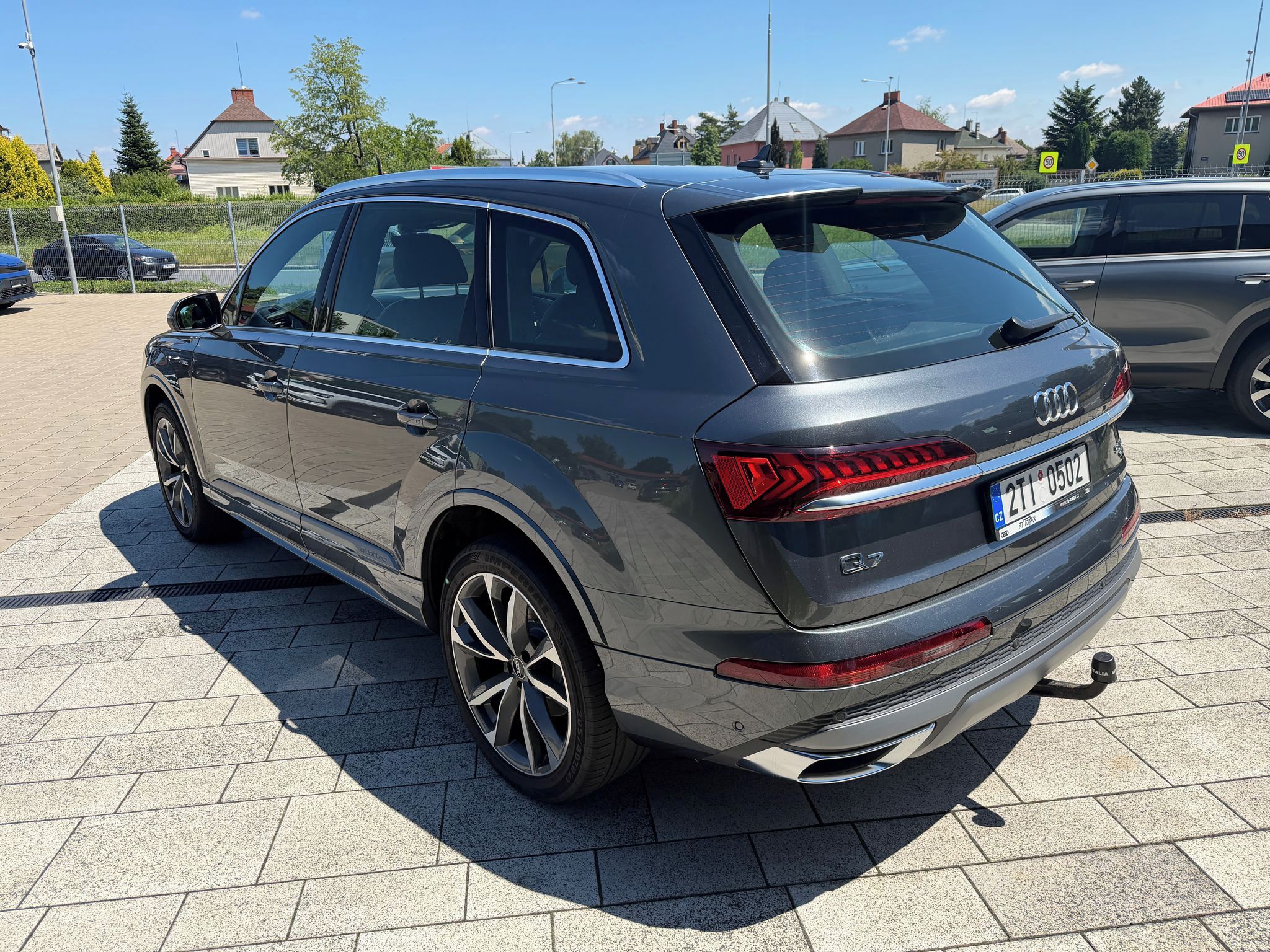 Audi Q7, S-line  210kW Tažné - fotka 3