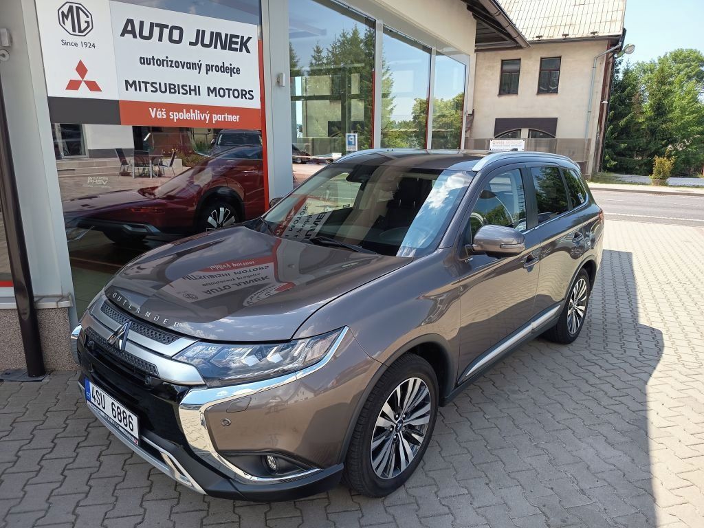 Mitsubishi Outlander, 2.0MI CVT 4WD Instyle +