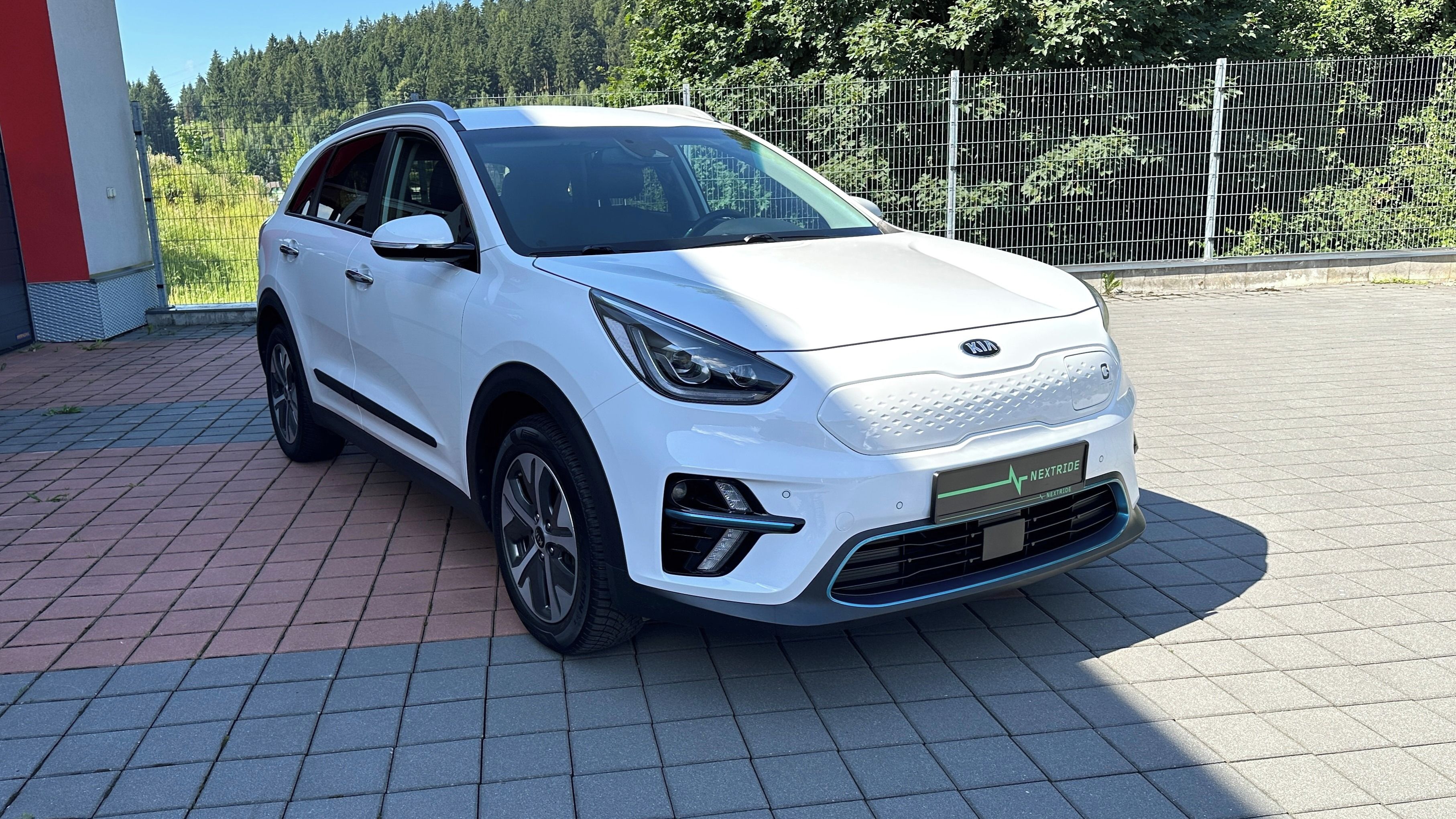 Kia Niro, REZERVACE - fotka 5