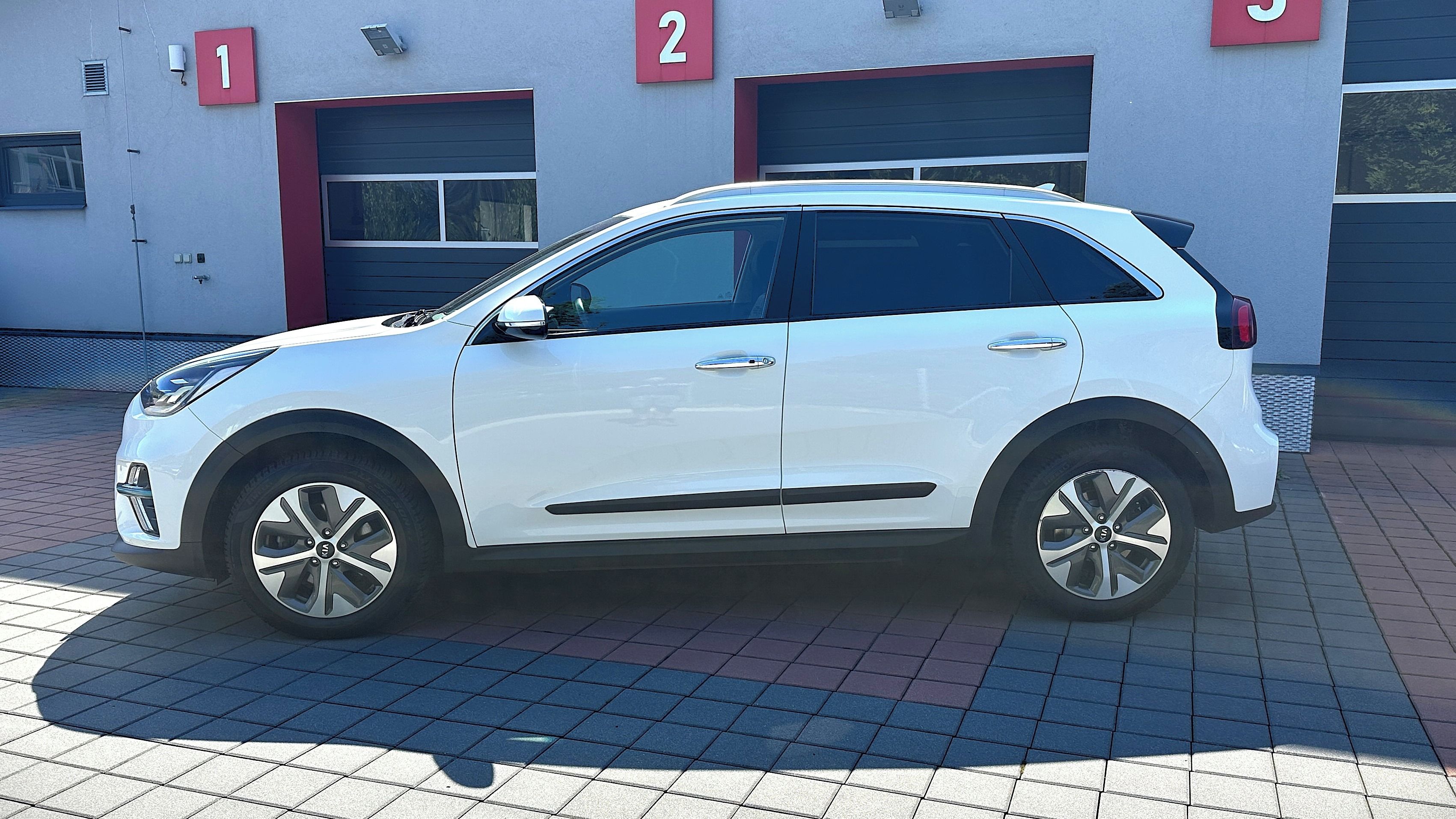 Kia Niro, REZERVACE - fotka 2