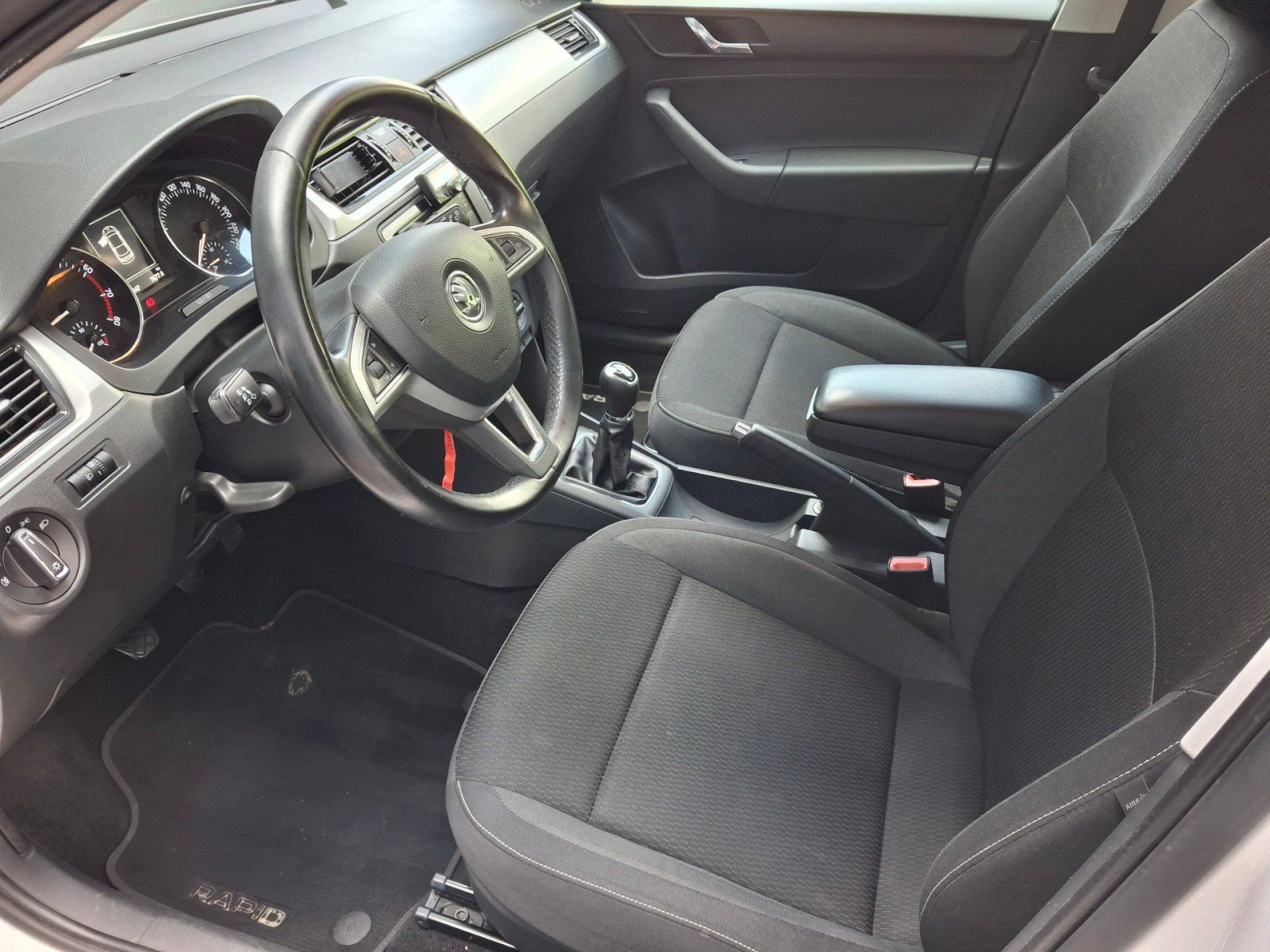 Škoda Rapid, Ambition Plus 1,2TSi 66kW - fotka 6