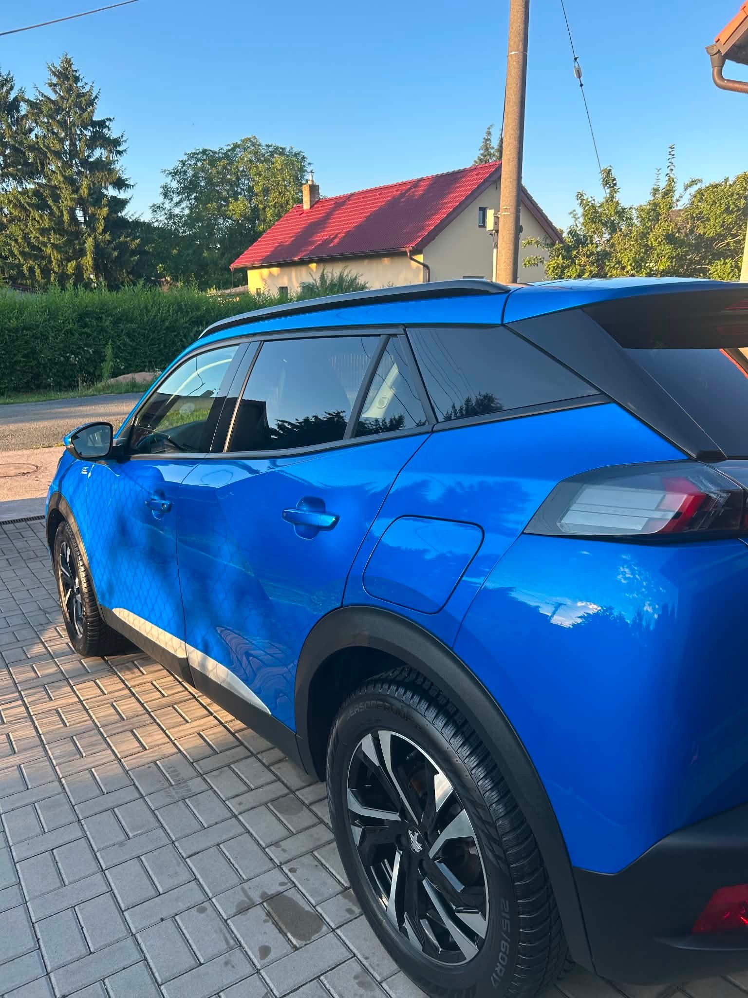 Peugeot 2008, Jako nove, prvni majitel, CR - fotka 3
