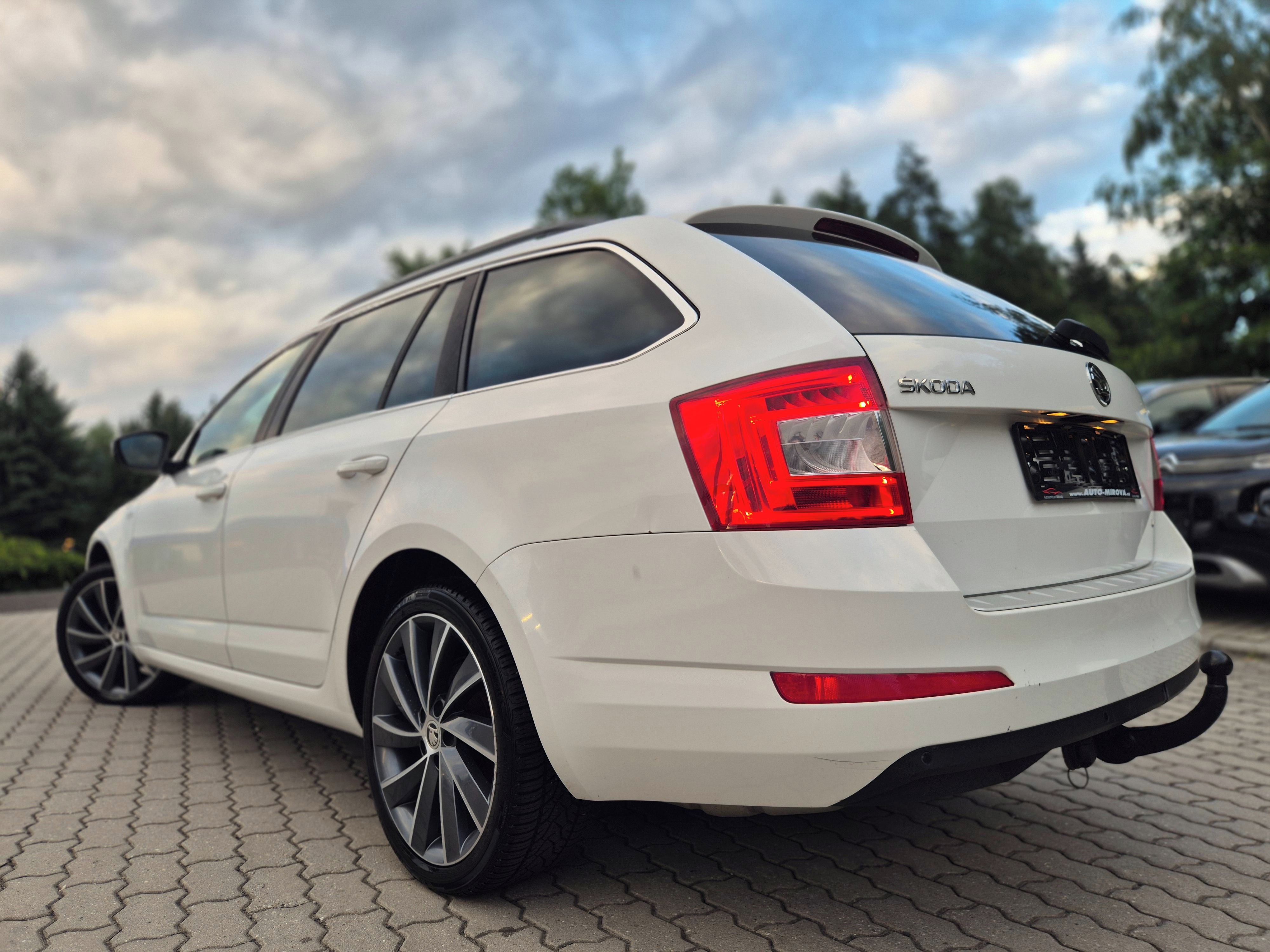 Škoda Octavia, LAURIN a KLEMENT 4X4 DSG - fotka 5
