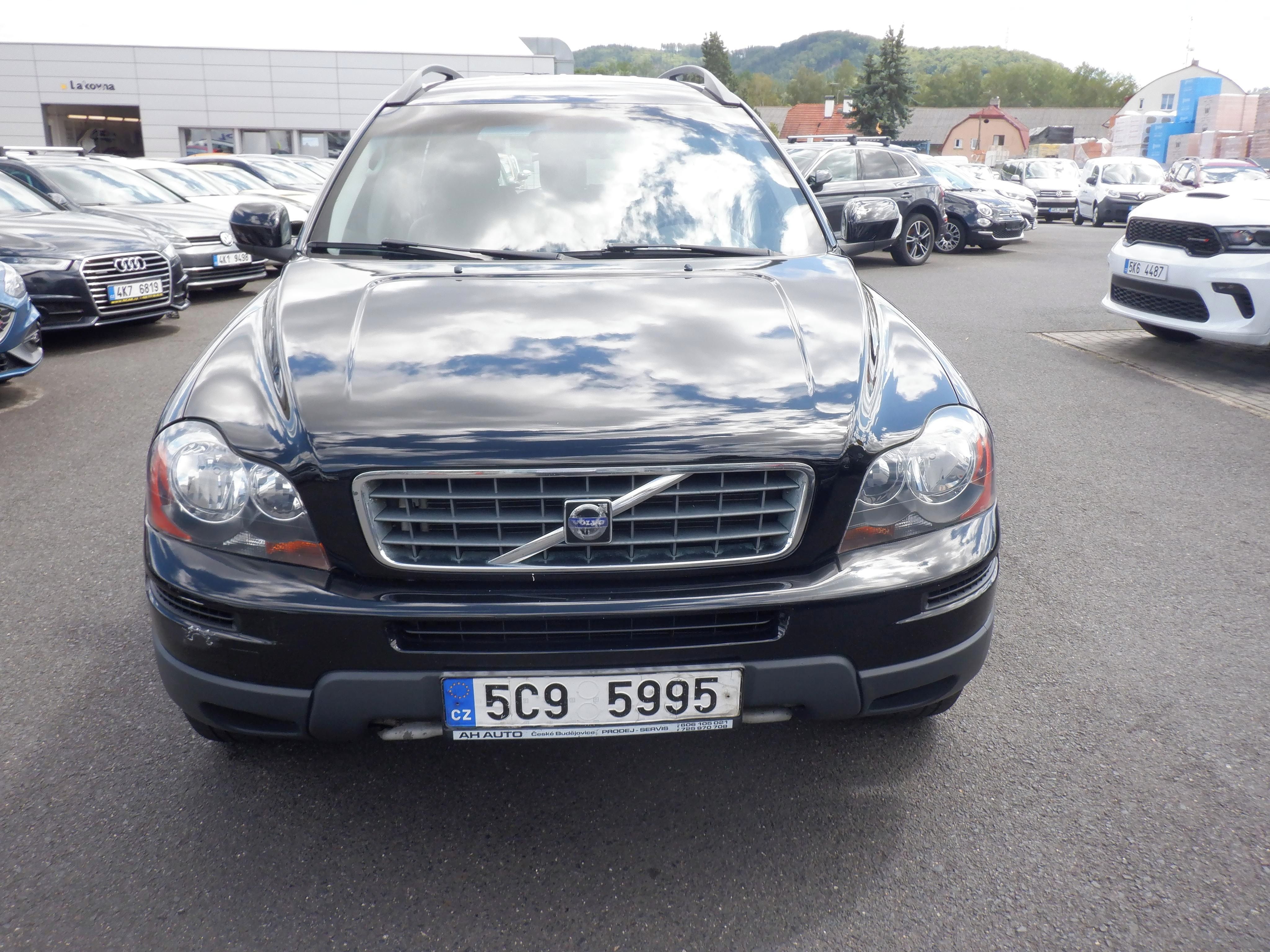 Volvo XC90, 2.4 D5 AWD - fotka 2