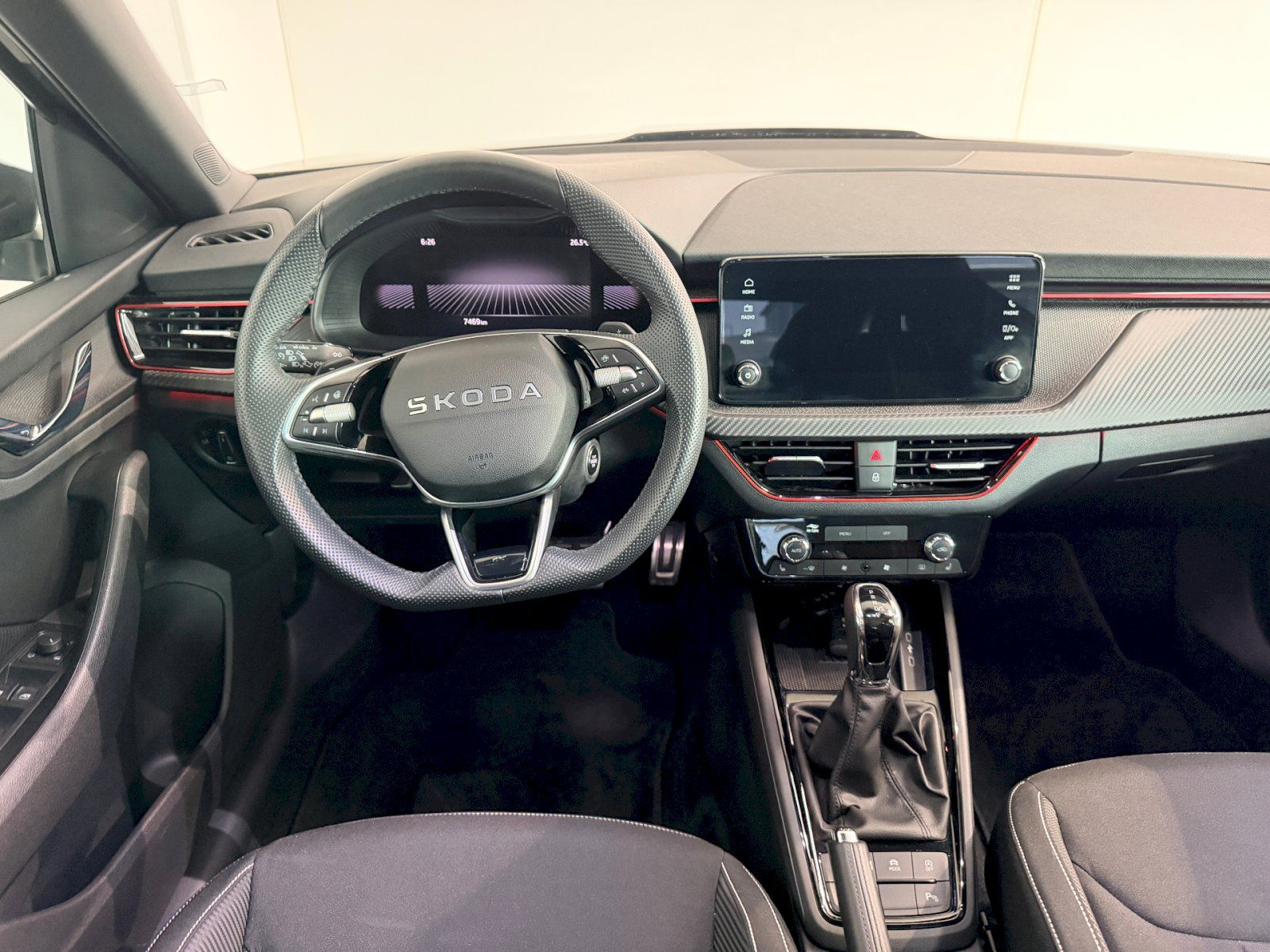 Škoda Kamiq, 1,0 TSI 85 kW A7F Monte Carlo - fotka 5