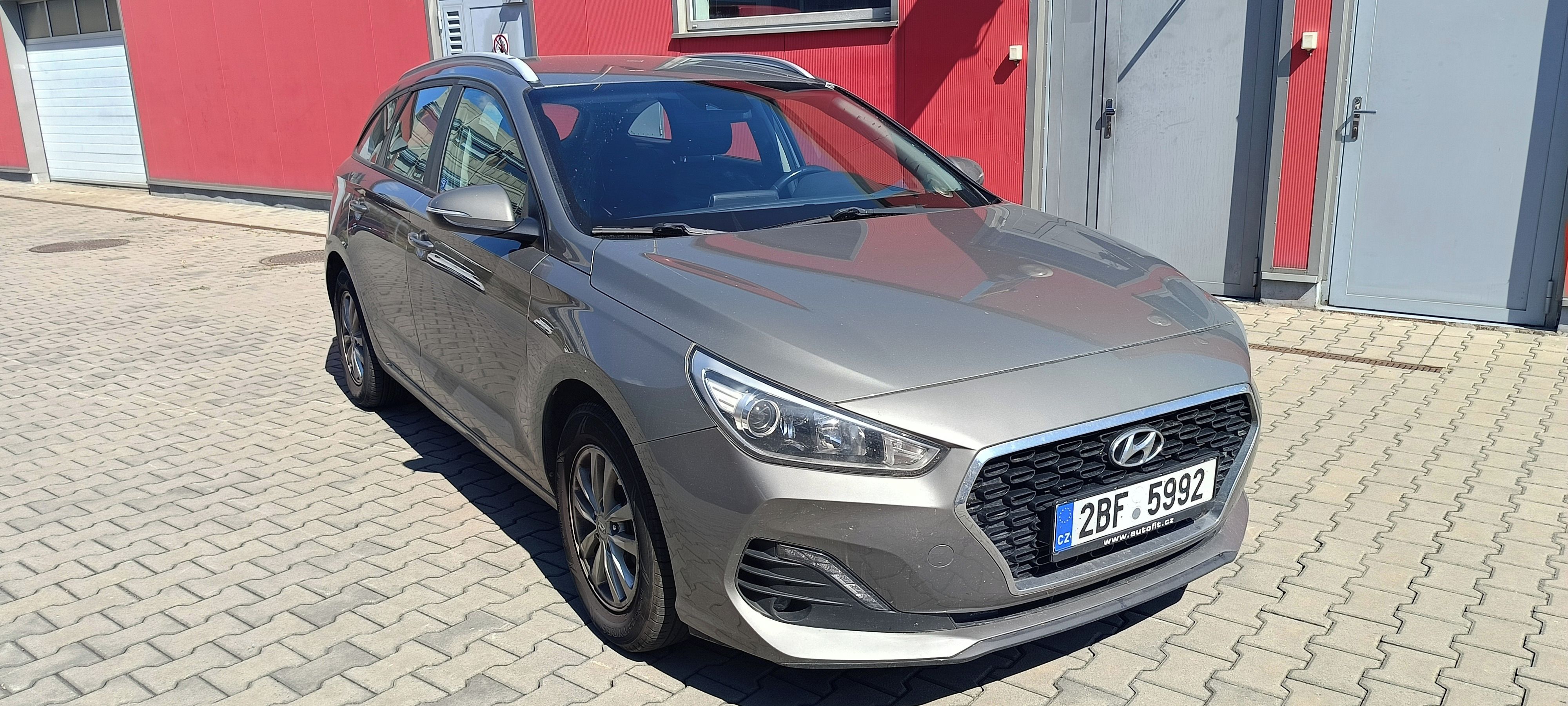Hyundai i30, Hyundai i30, 1,6
