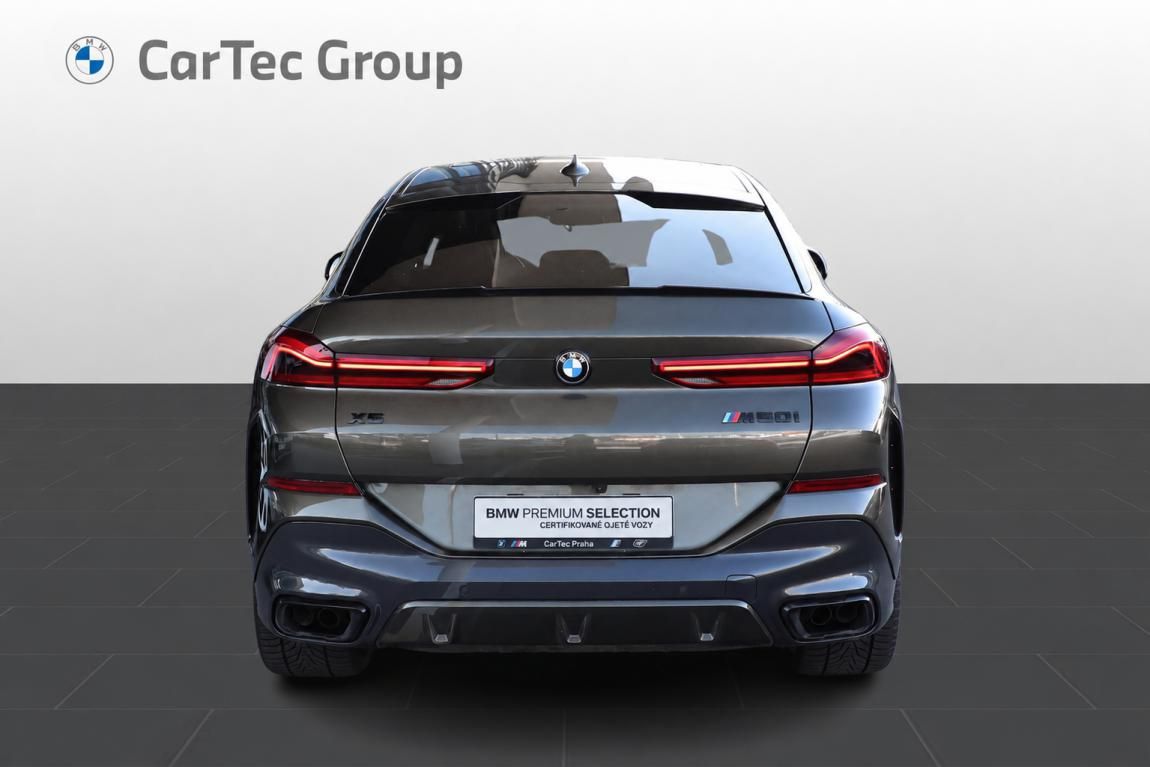 BMW X6, M50i - fotka 4