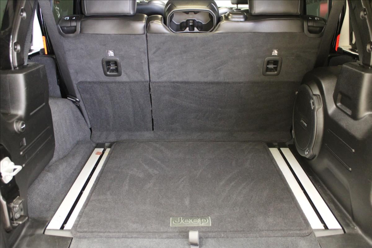 Jeep Wrangler, 2,0 T Unlimited Rubicon CZ - fotka 6