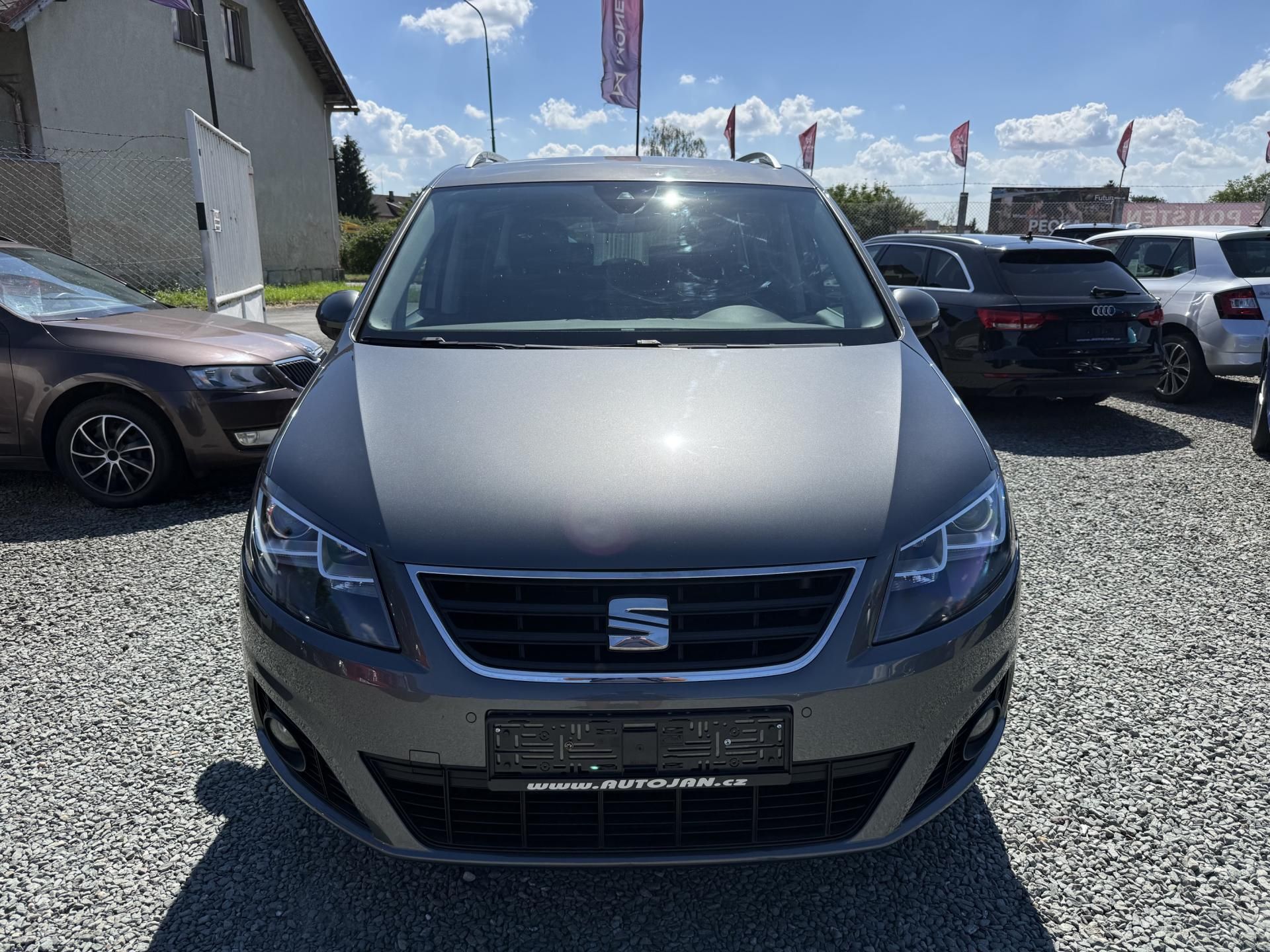 Seat Alhambra, 2.0 TDI STYLE 7 MÍST - fotka 2