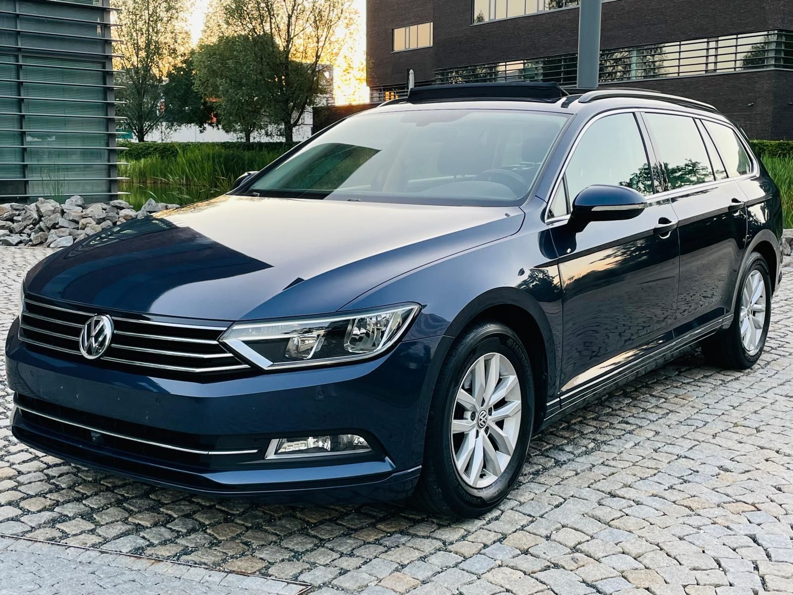 Volkswagen Passat, 2.0TDI AUTOMAT KAMERY SERVISKA - fotka 3