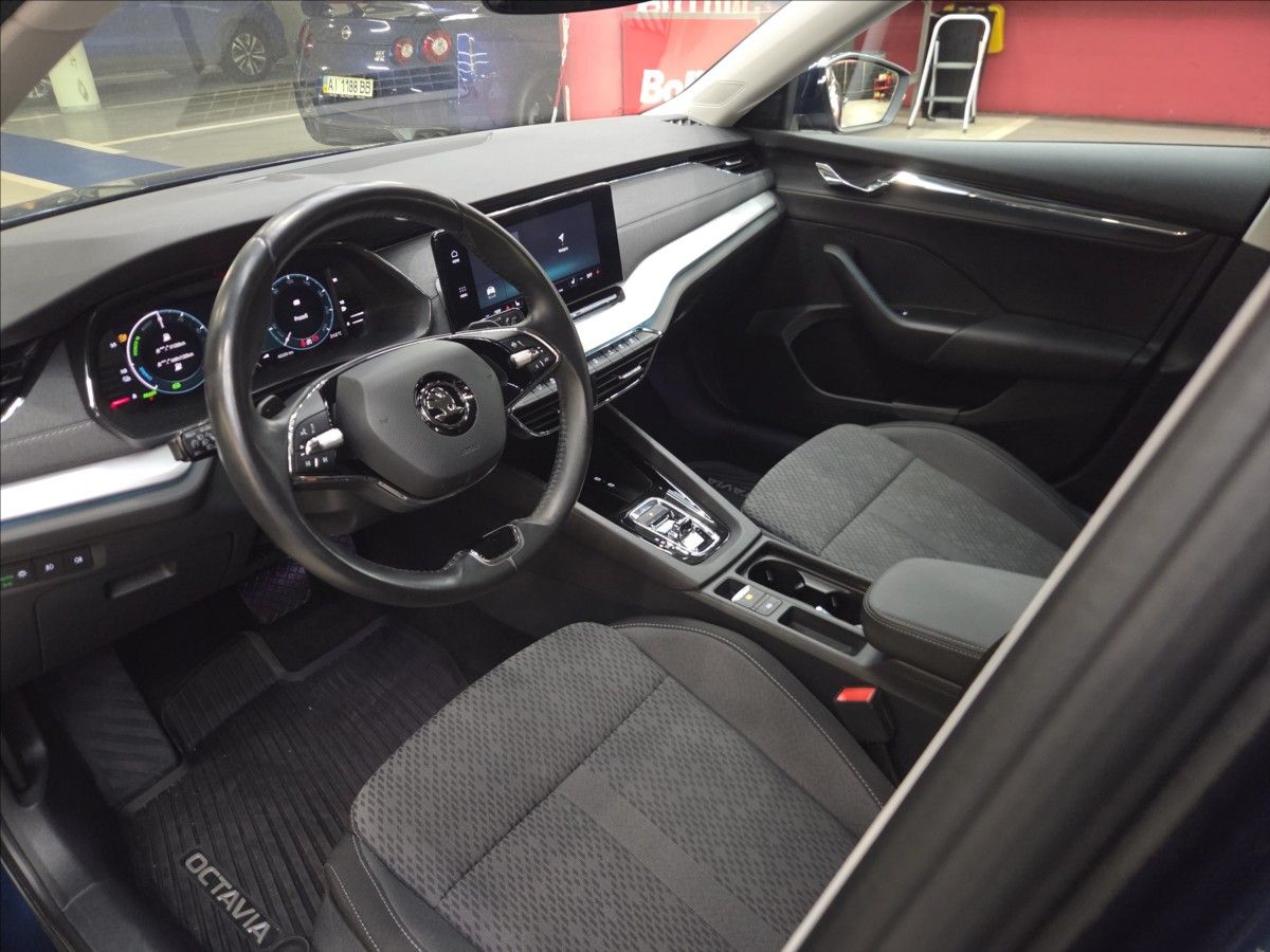 Škoda Octavia, 1,4 iV - CEBIA SERVISOVÁNO - fotka 5