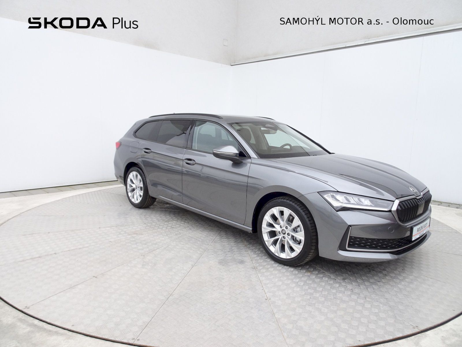 Škoda Superb, Combi 1.5TSI DSG Selection - fotka 6