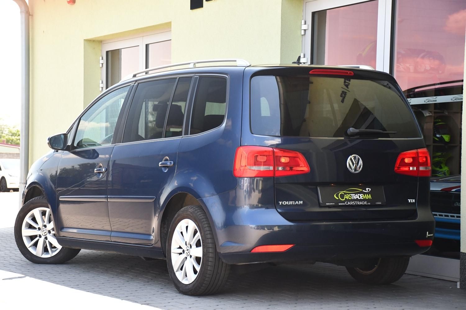 Volkswagen Touran, 1.6TDi 77kW TAŽNÉ - fotka 4