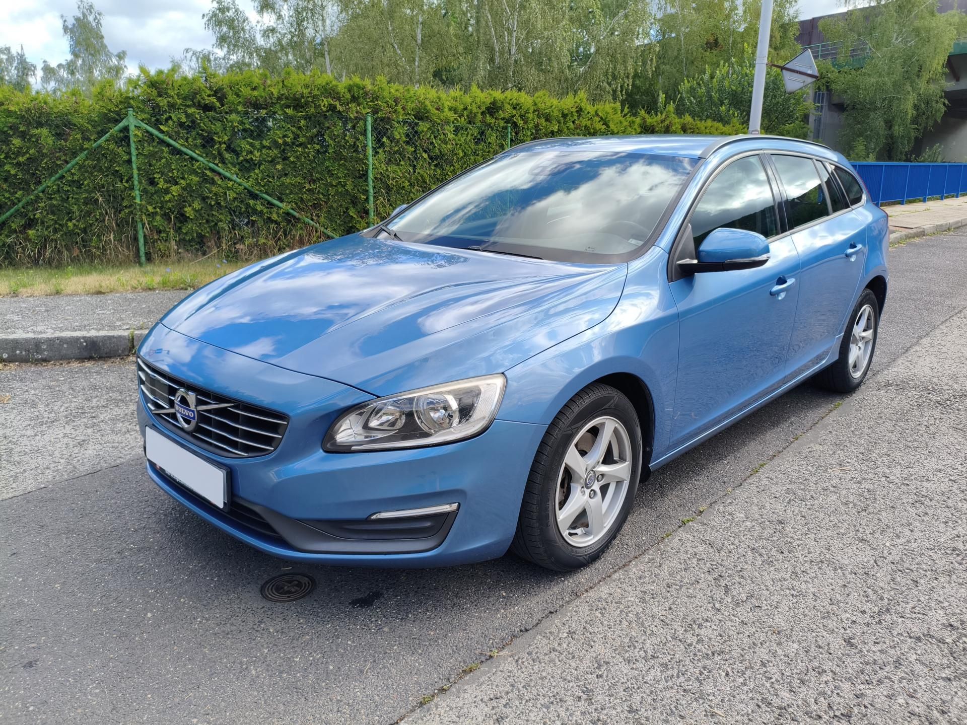 Volvo V60, 1,6 Diesel - fotka 2