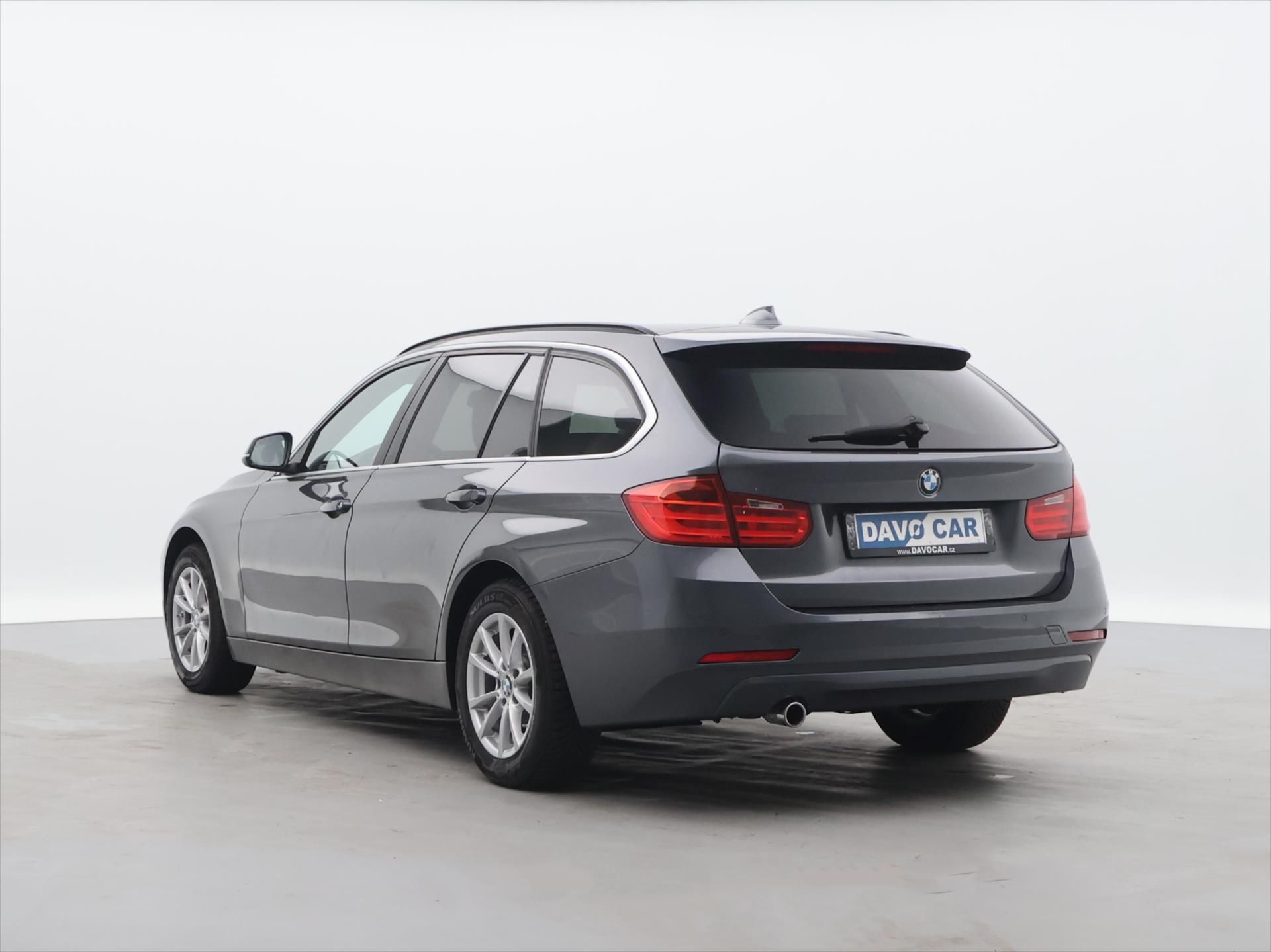 BMW Řada 3, 2,0 320 XDrive 135kW Aut. - fotka 5