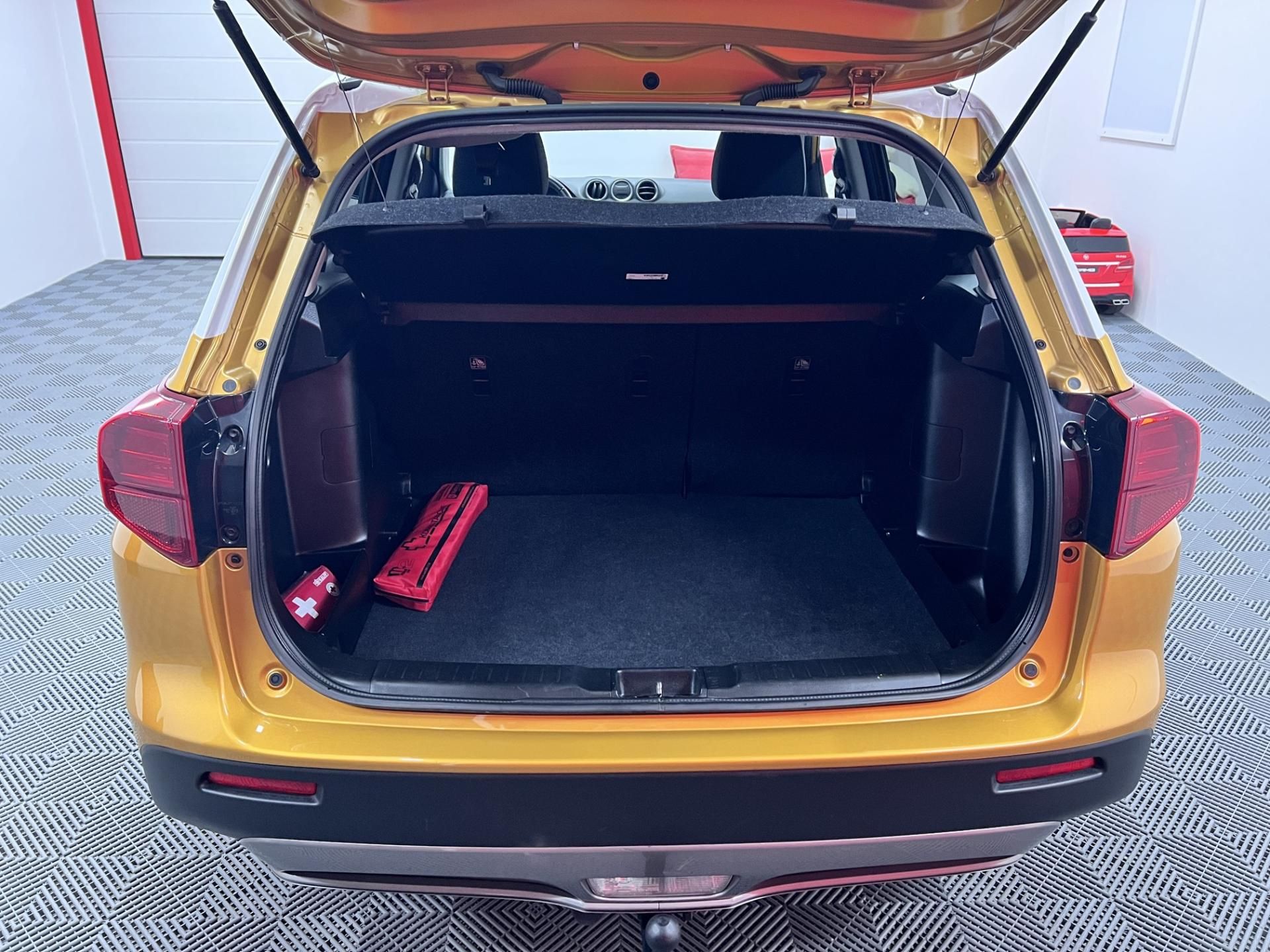 Suzuki Vitara, 1.4i 103 kW, 2019, Servis - fotka 6
