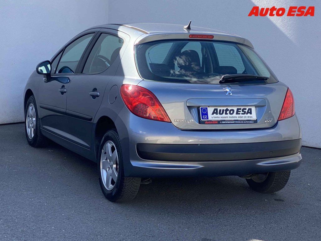 Peugeot 207, 1.4 i - fotka 6