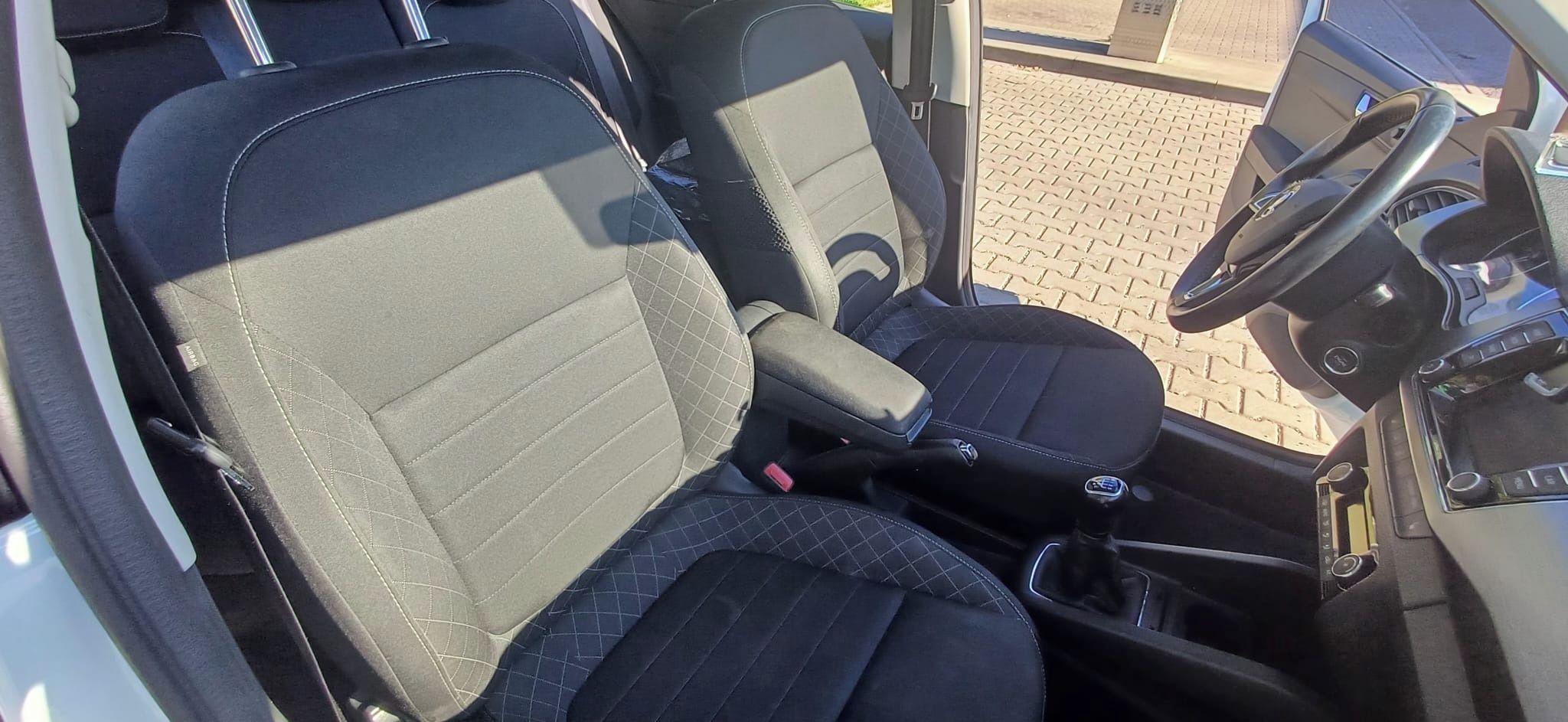 Škoda Fabia, III Style 1.0 TSI 70 kW - fotka 4