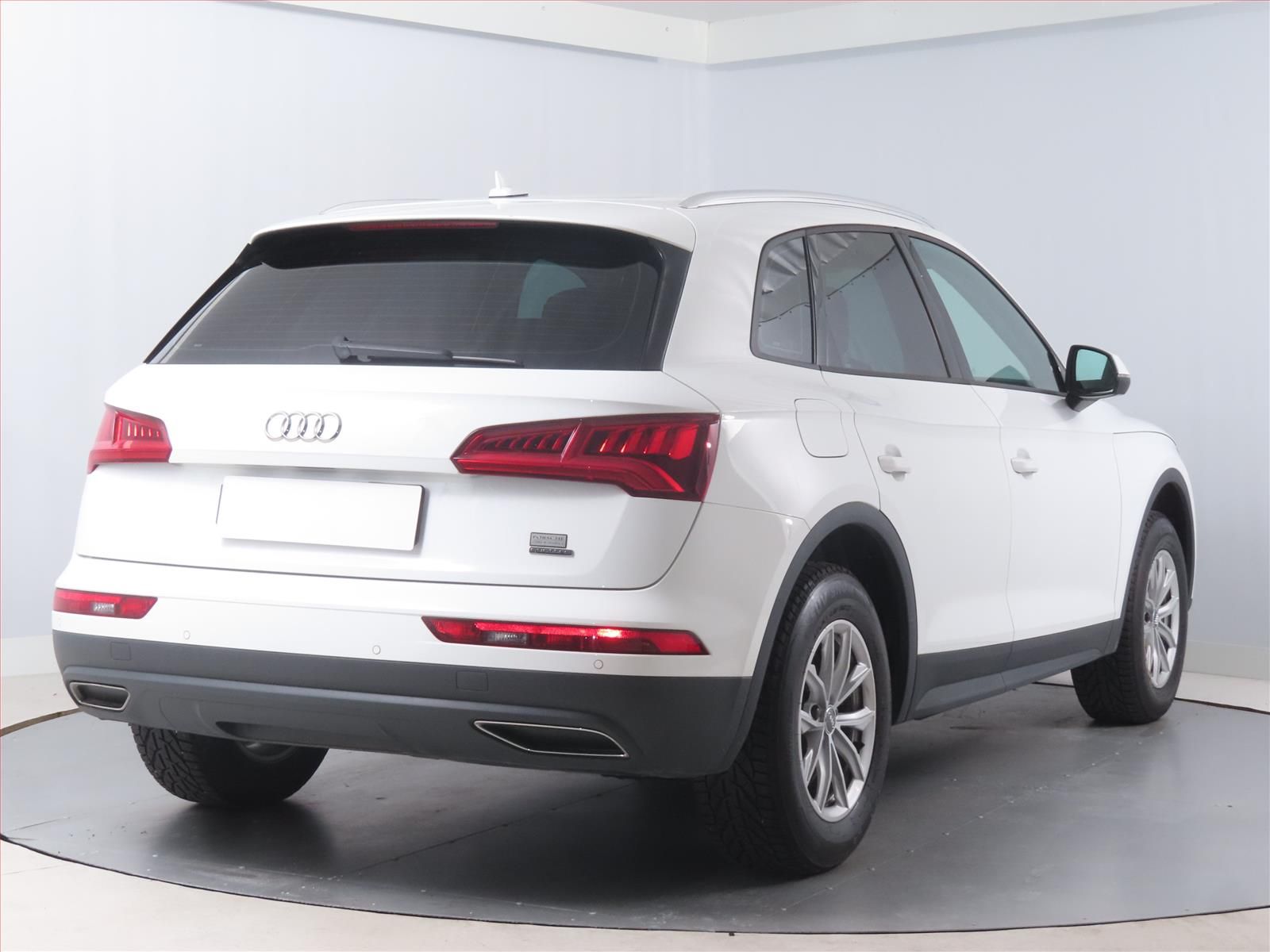 Audi Q5, 2.0 TDI, Exclusive, 4X4 - fotka 5