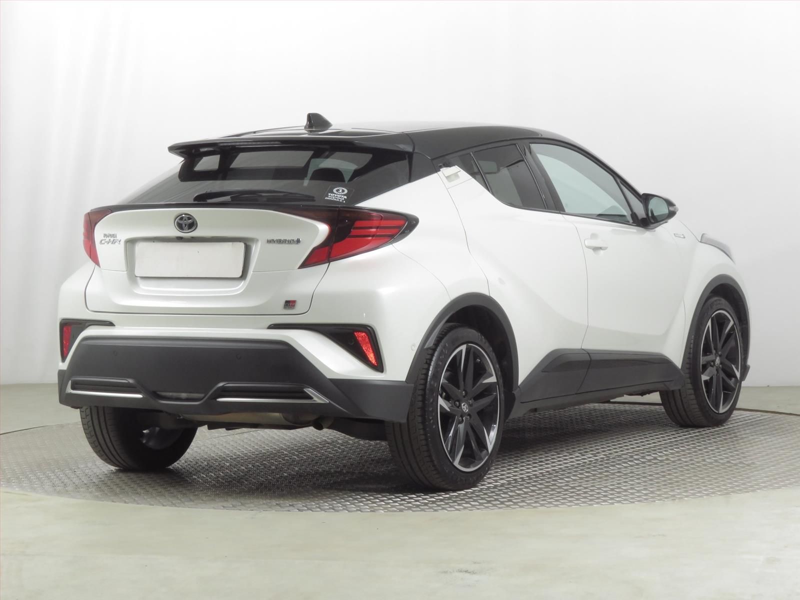 Toyota C-HR, 1.8 Hybrid, GR Sport, Automat - fotka 5