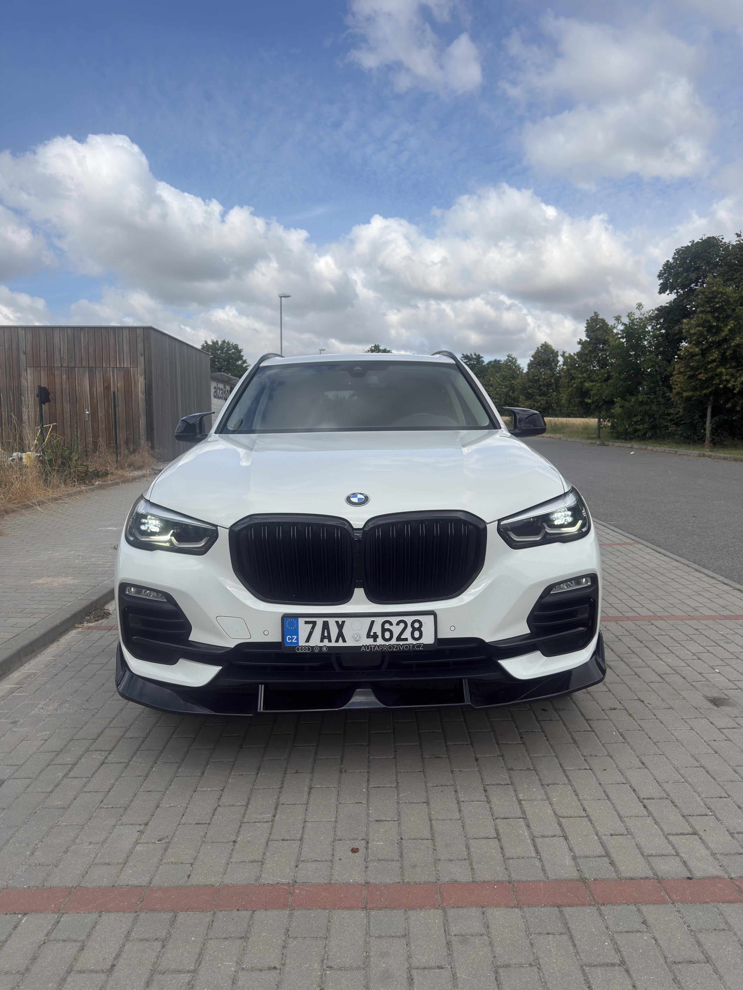 BMW X5, 30d 195 kW xDrive ČR DPH - fotka 2