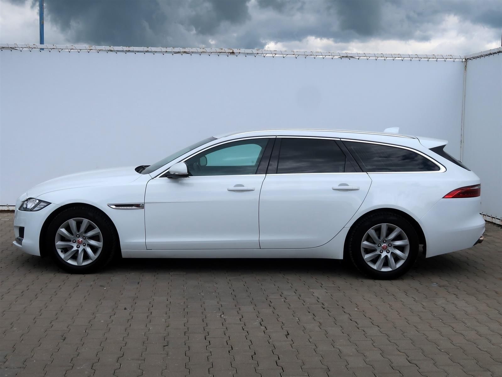 Jaguar XF, 20d, Automat - fotka 3