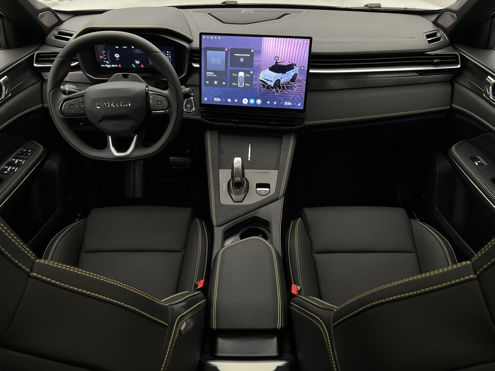 Lynk & Co 01, MORE PHEV AUT CZ - fotka 2
