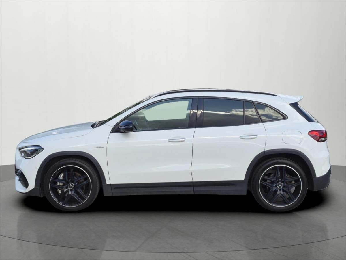 Mercedes-Benz GLA, 2,0 225 Kw GLA 35AMG 4MATIC ČR - fotka 4