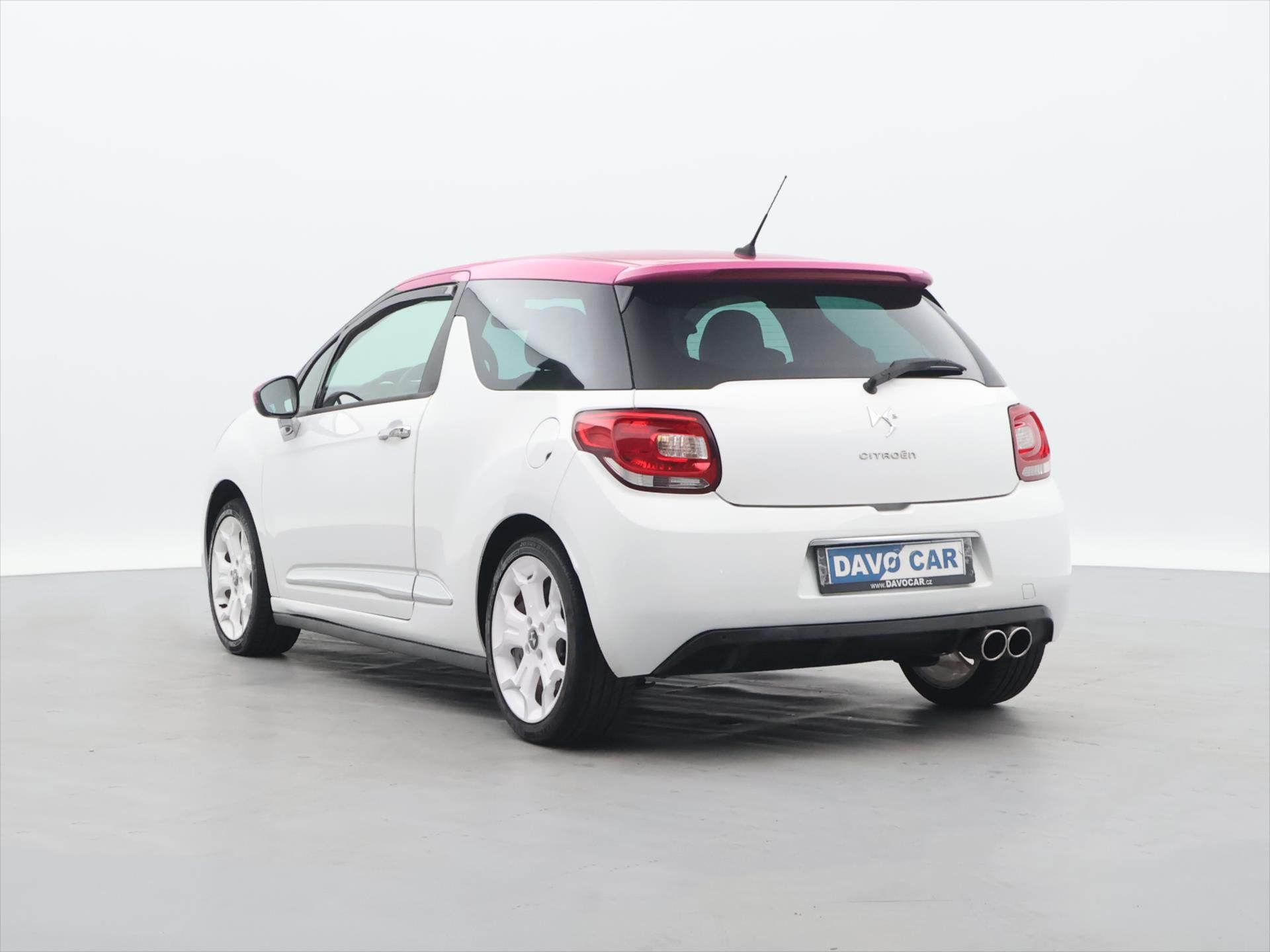 Citroën DS3, 1,6 Turbo 115kW Aut.klima 1.Ma - fotka 5