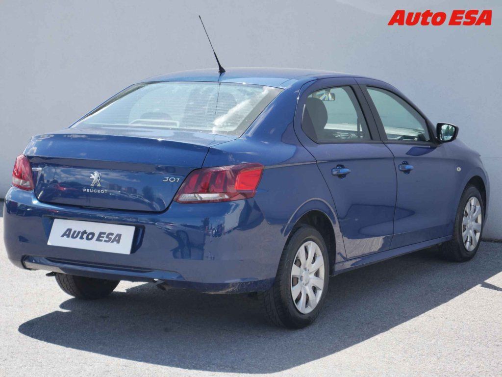 Peugeot 301, 1.2PT,ČR - fotka 4