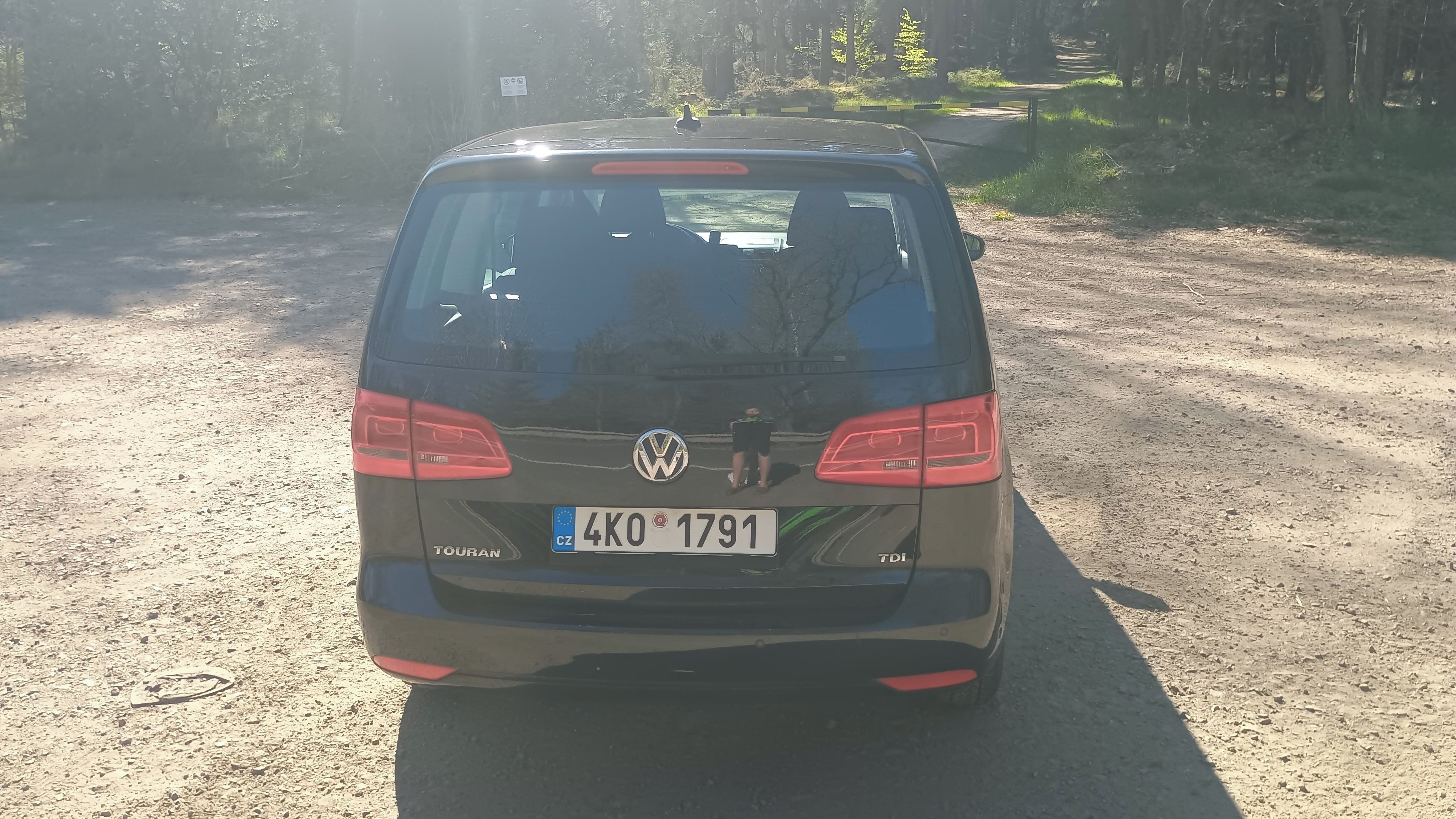Volkswagen Touran, VW Touran 1.6TDI 77kW DSG - fotka 3
