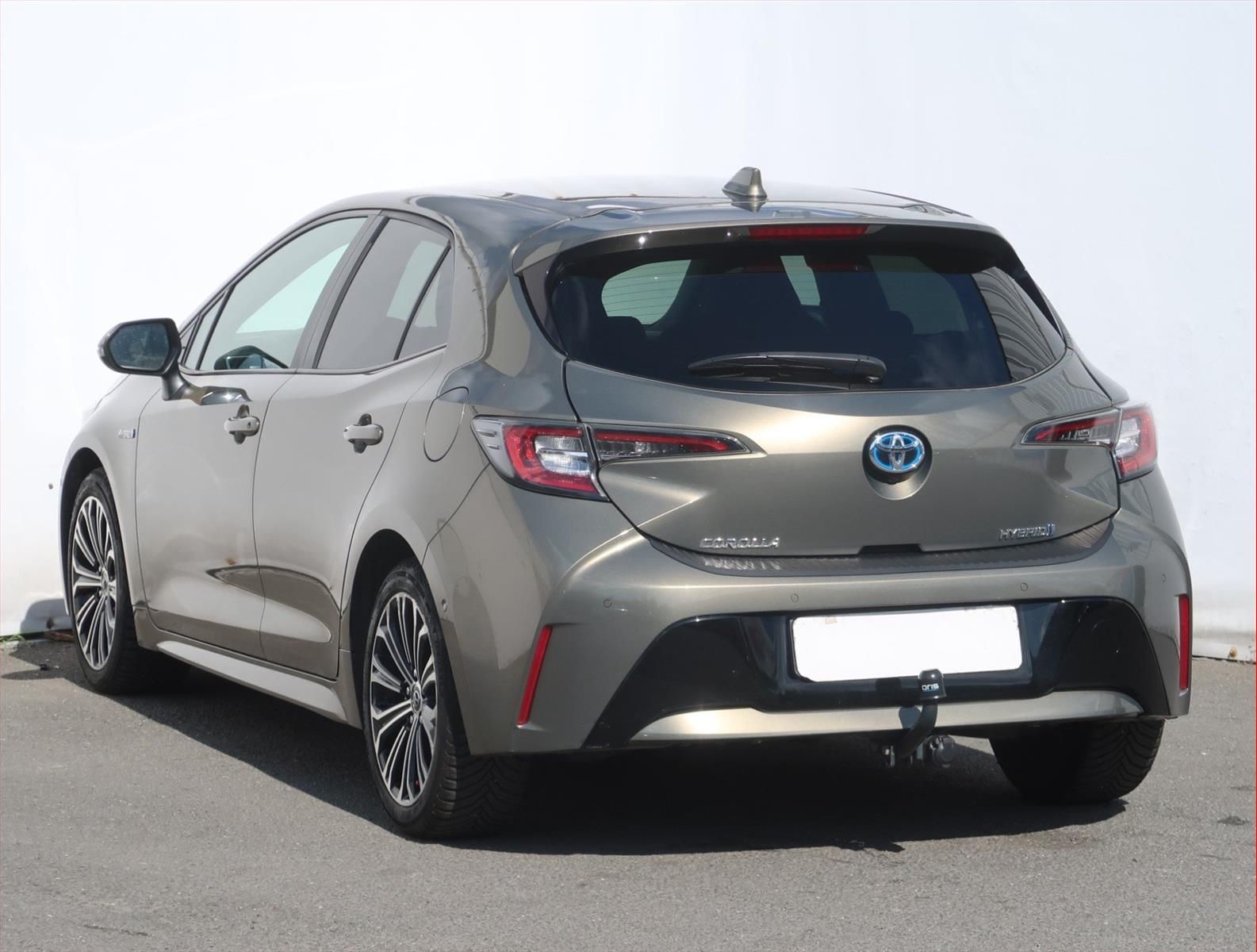 Toyota Corolla, 1.8 Hybrid, Comfort, Automat - fotka 4