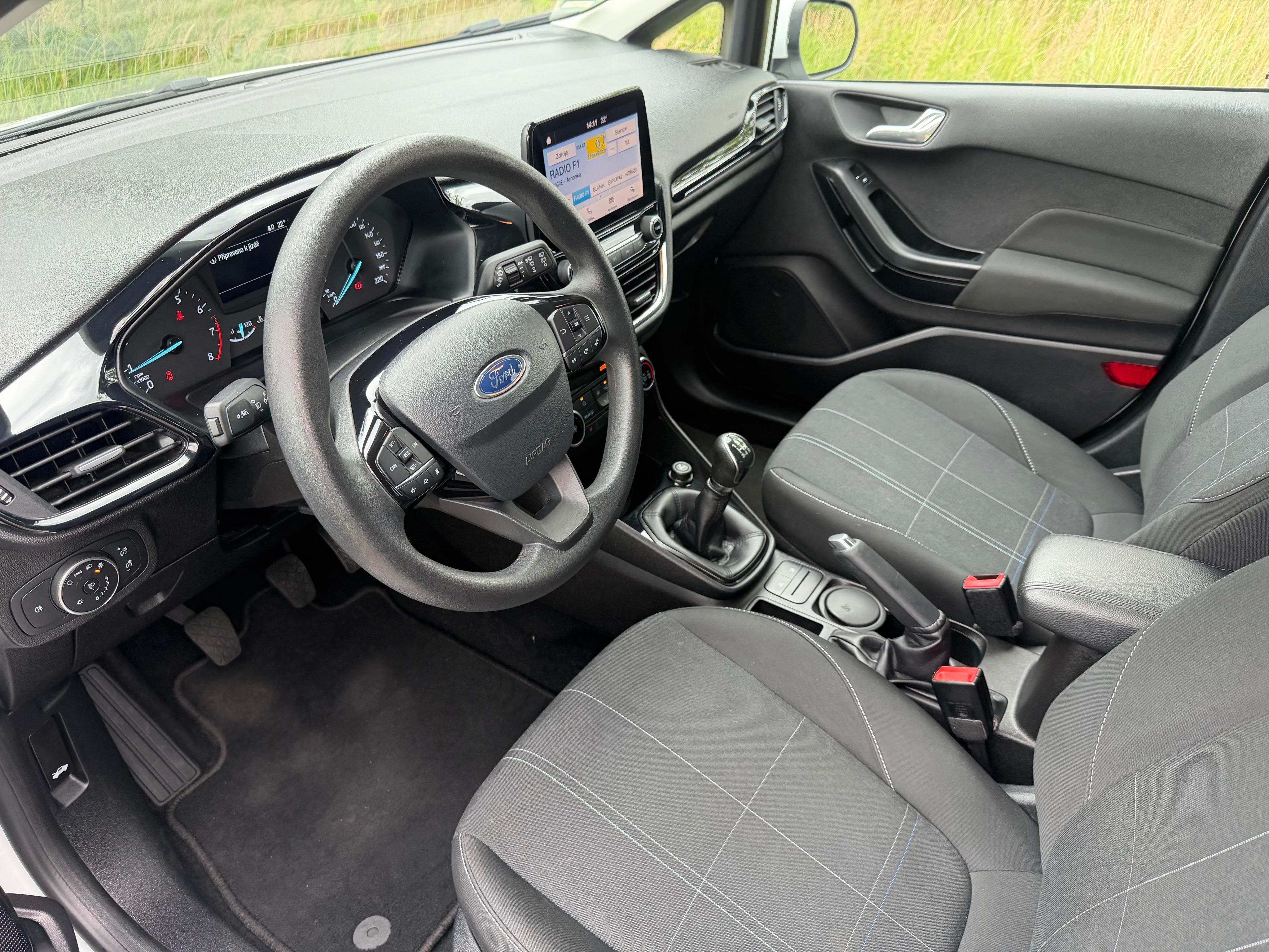 Ford Fiesta, 1,1i Duratec - fotka 5