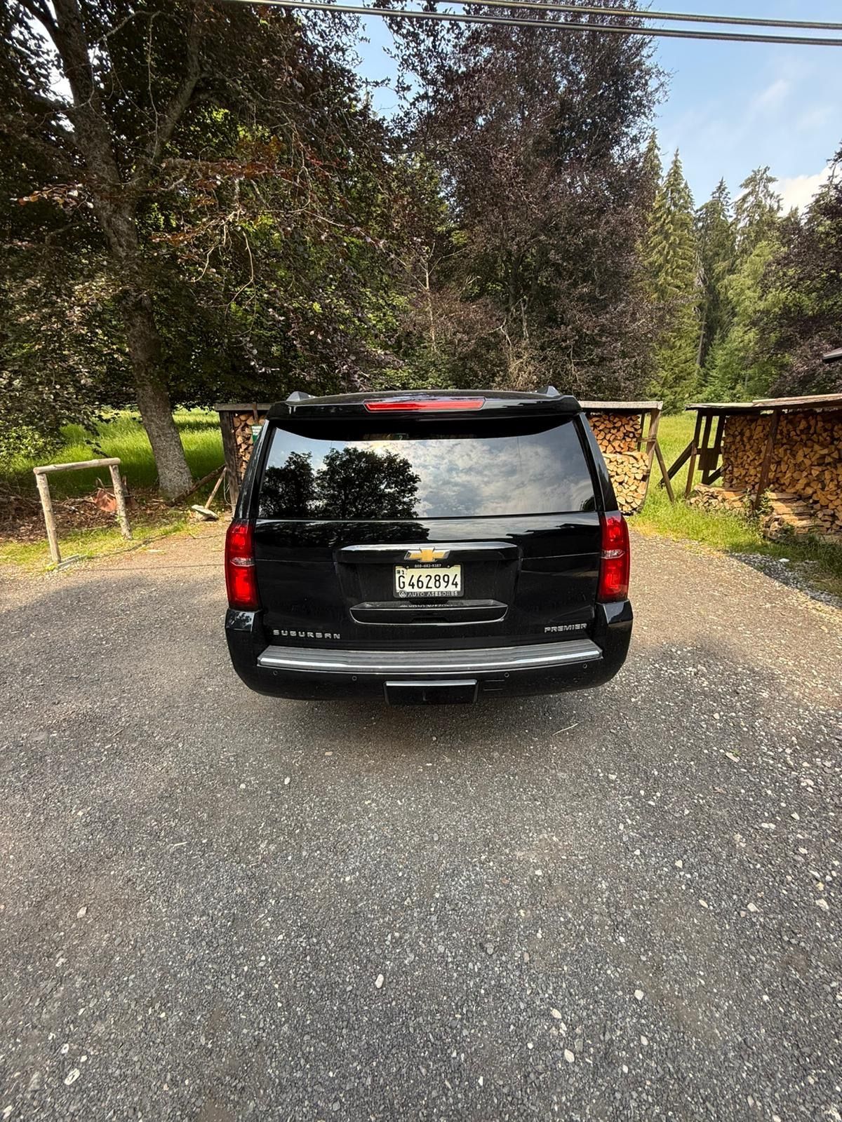 Chevrolet Suburban, 5,3 V8 poctiví osmiválec - fotka 3