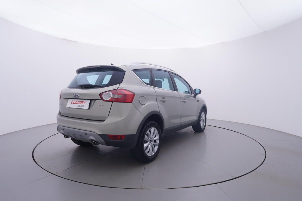 Ford Kuga, Titanium 2.0 TDCi 100 kW - fotka 5
