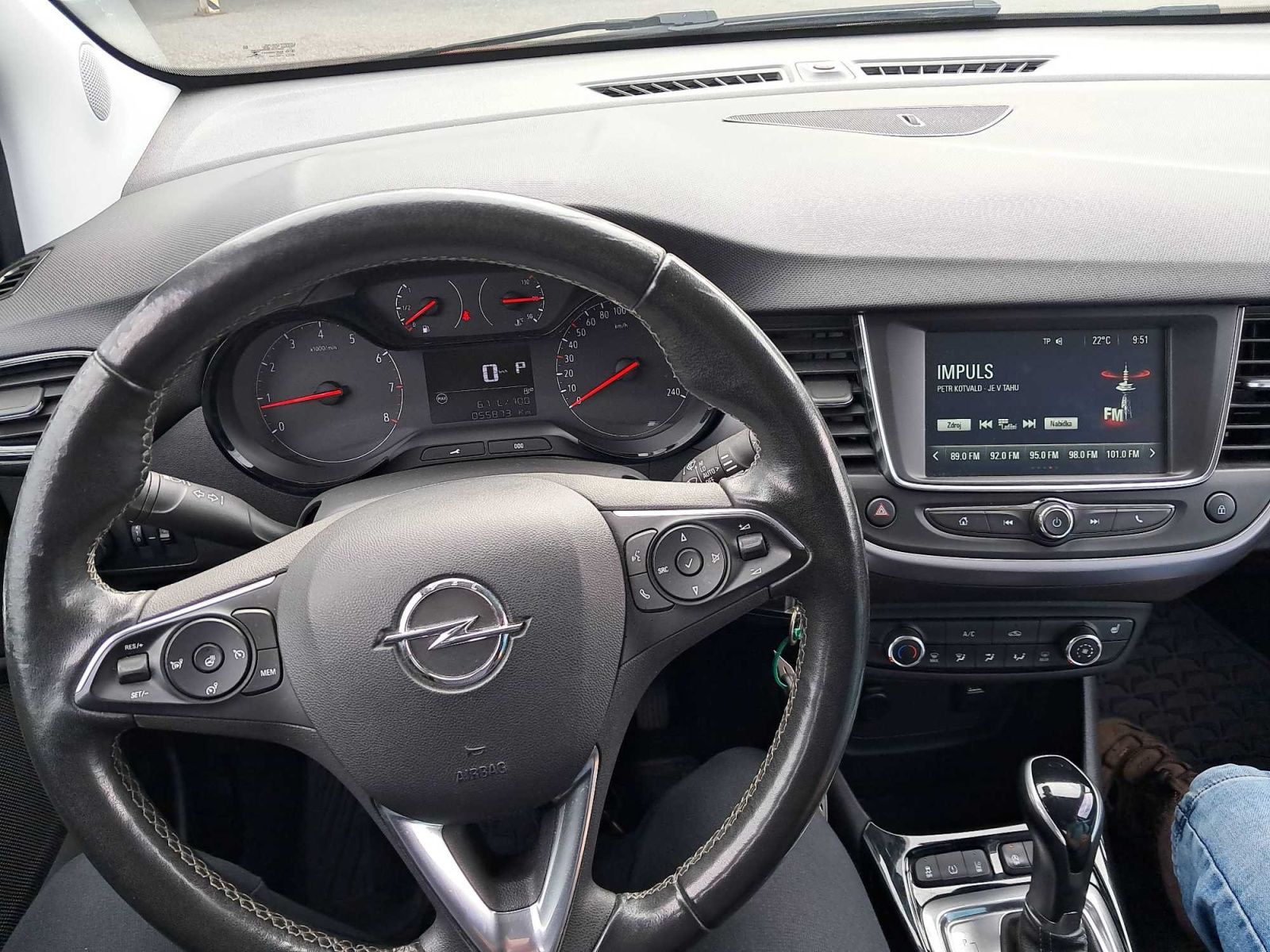 Opel Crossland, 1.2 Turbo, Automat, ČR,1.maj - fotka 3