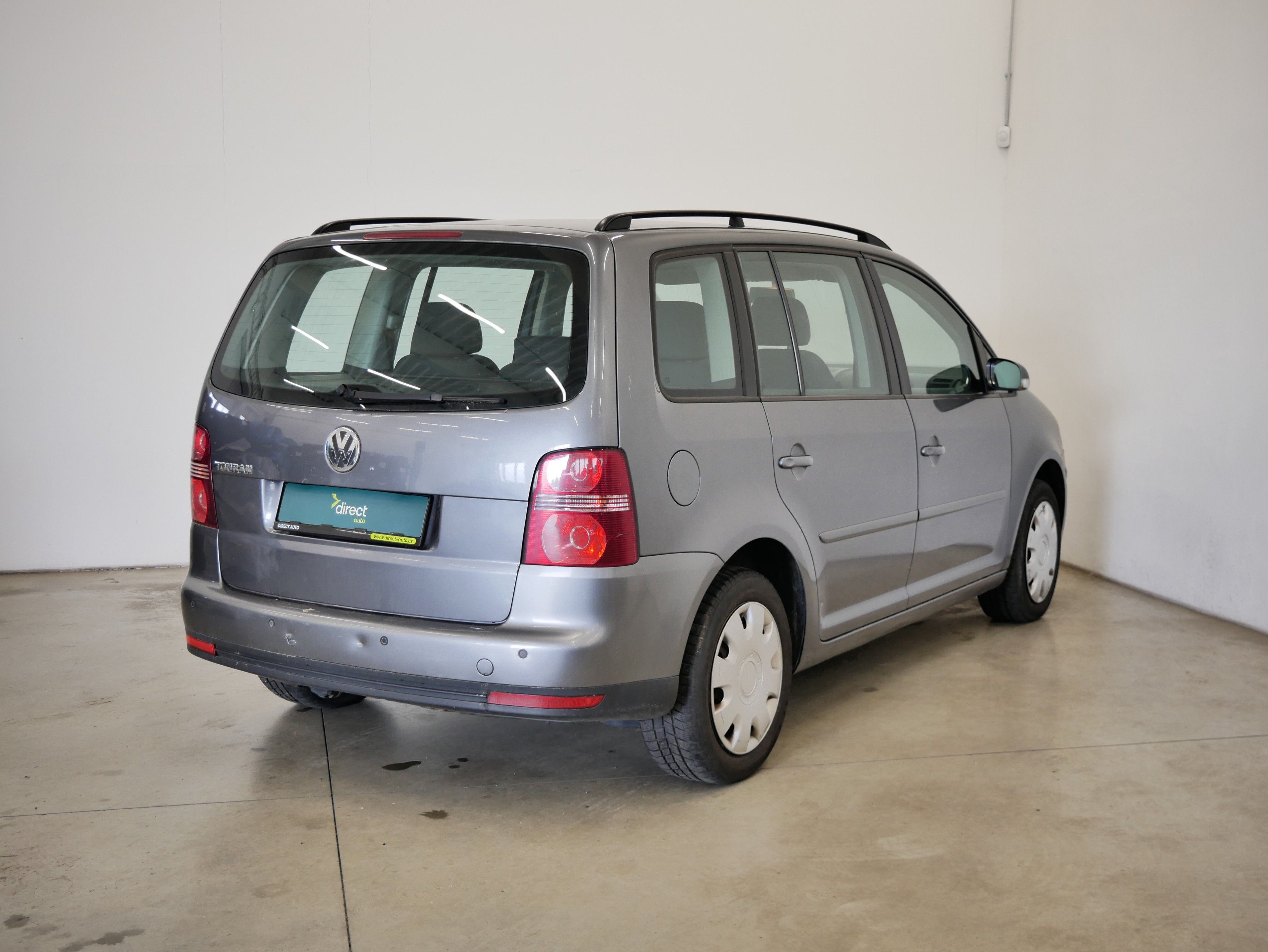 Volkswagen Touran, 1.6 MPI 75kW Trendline - fotka 2