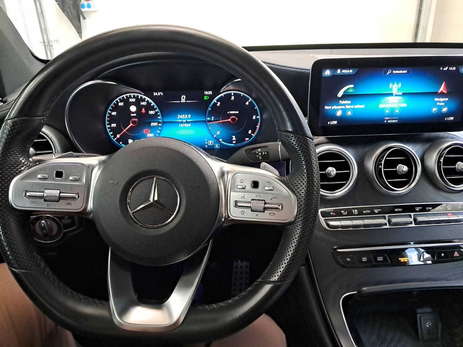 Mercedes-Benz GLC, 300 d 4MATIC, ČR, DPH - fotka 3