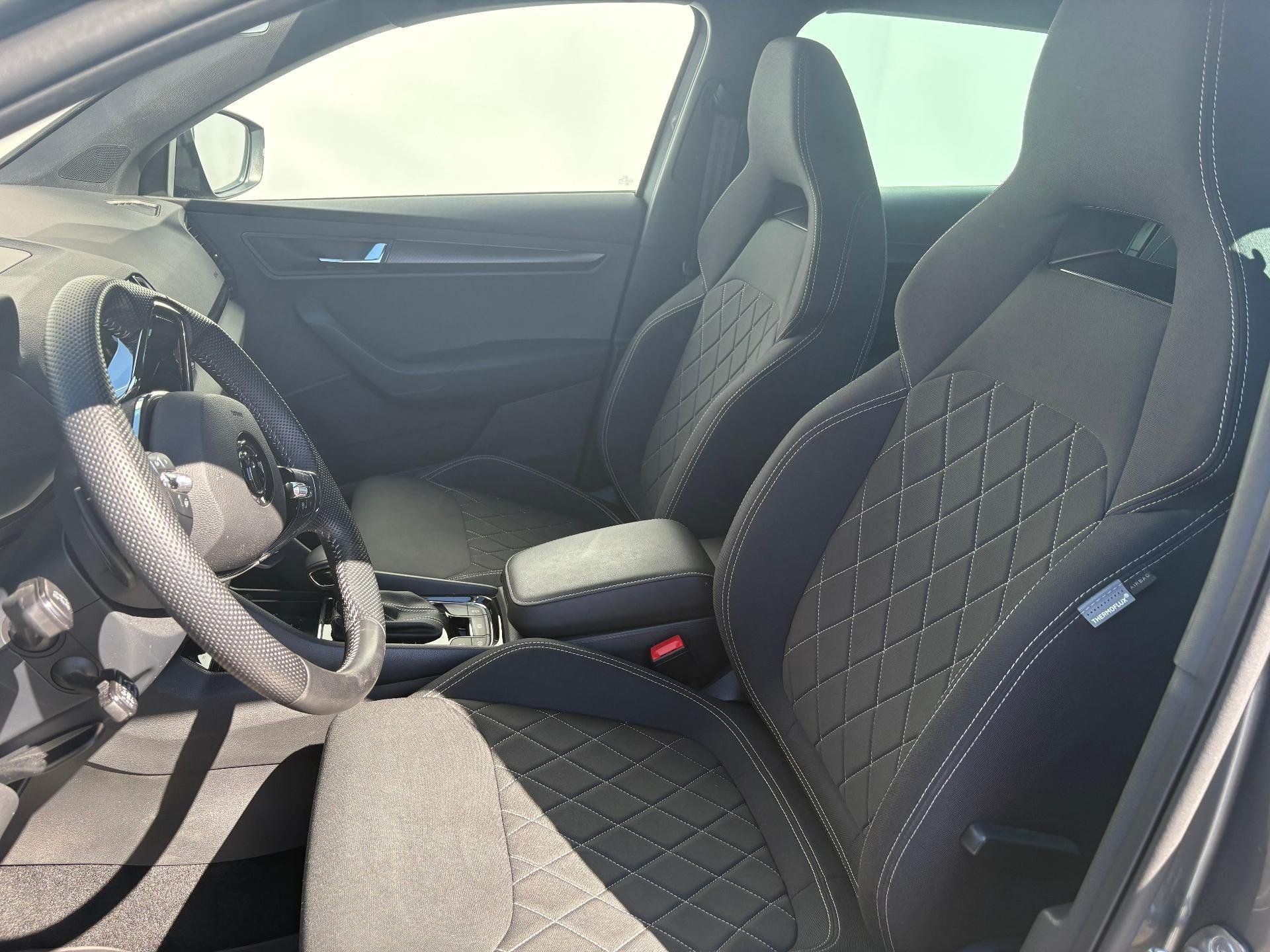 Škoda Karoq, Karoq 1.5 TSI 110kW Sportline - fotka 6
