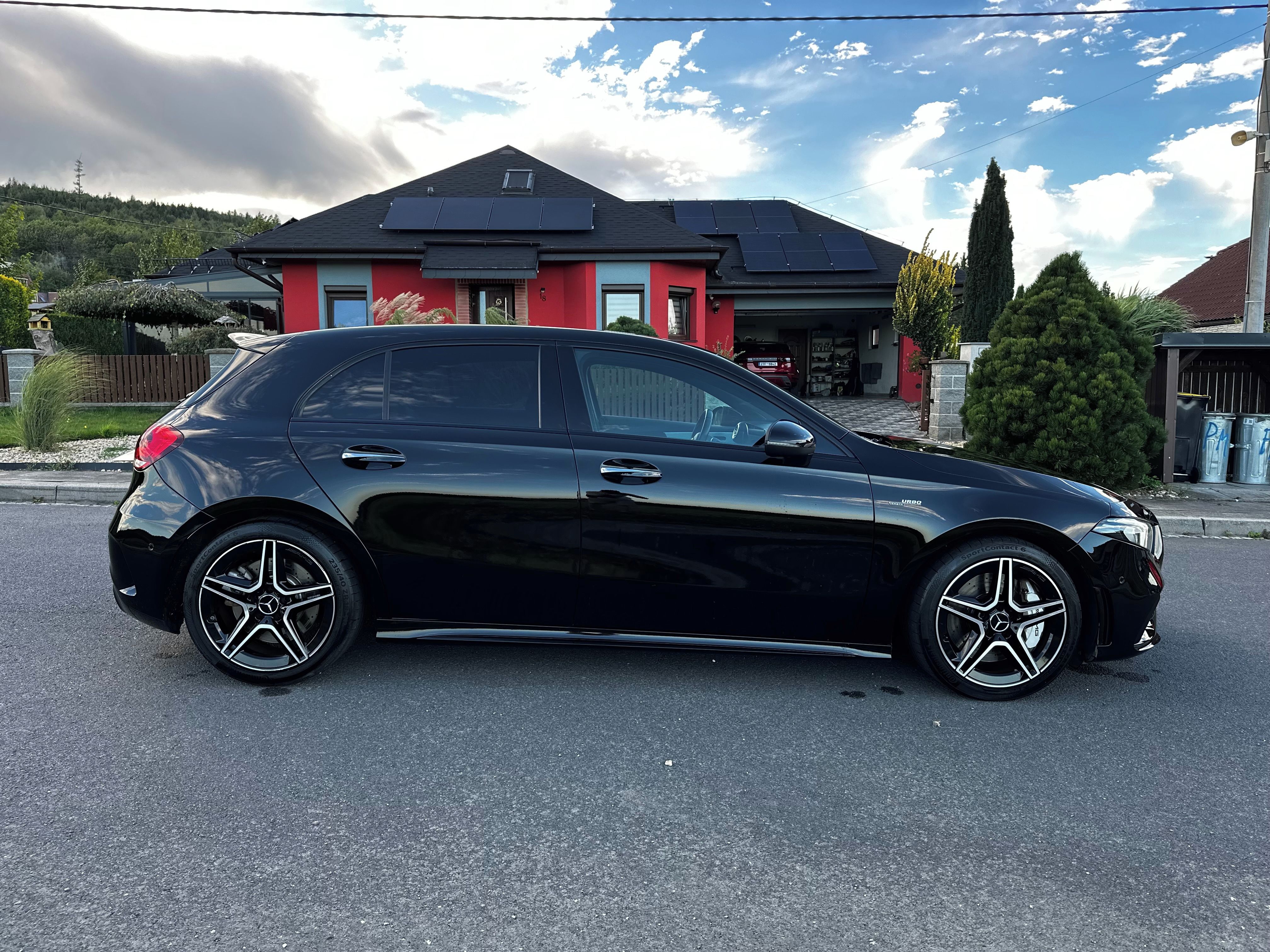 Mercedes-Benz Třídy A, 35 AMG 4MATIC 225KW 2019 DPH - fotka 5