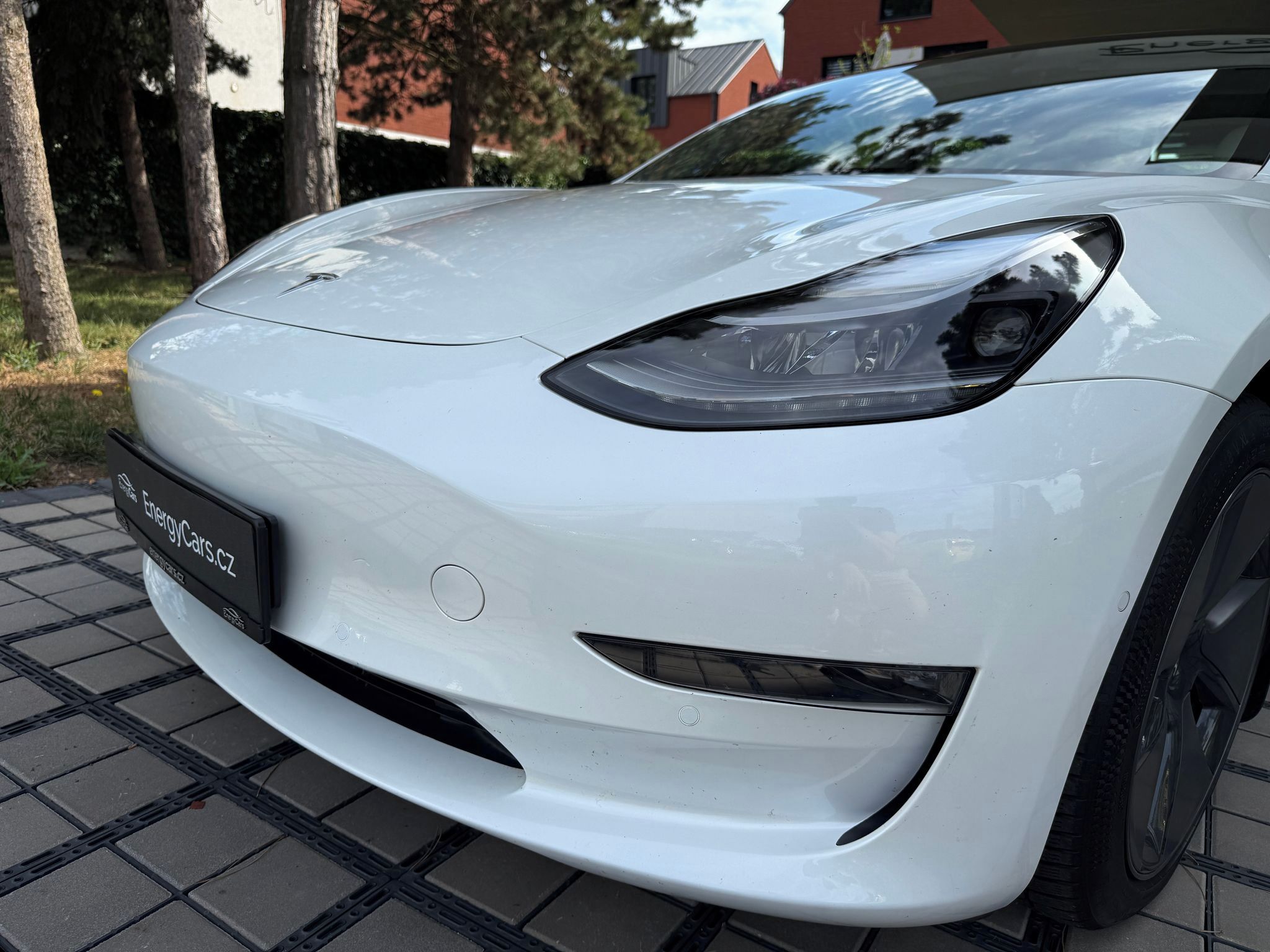 Tesla Model 3, Long Range AWD - fotka 5