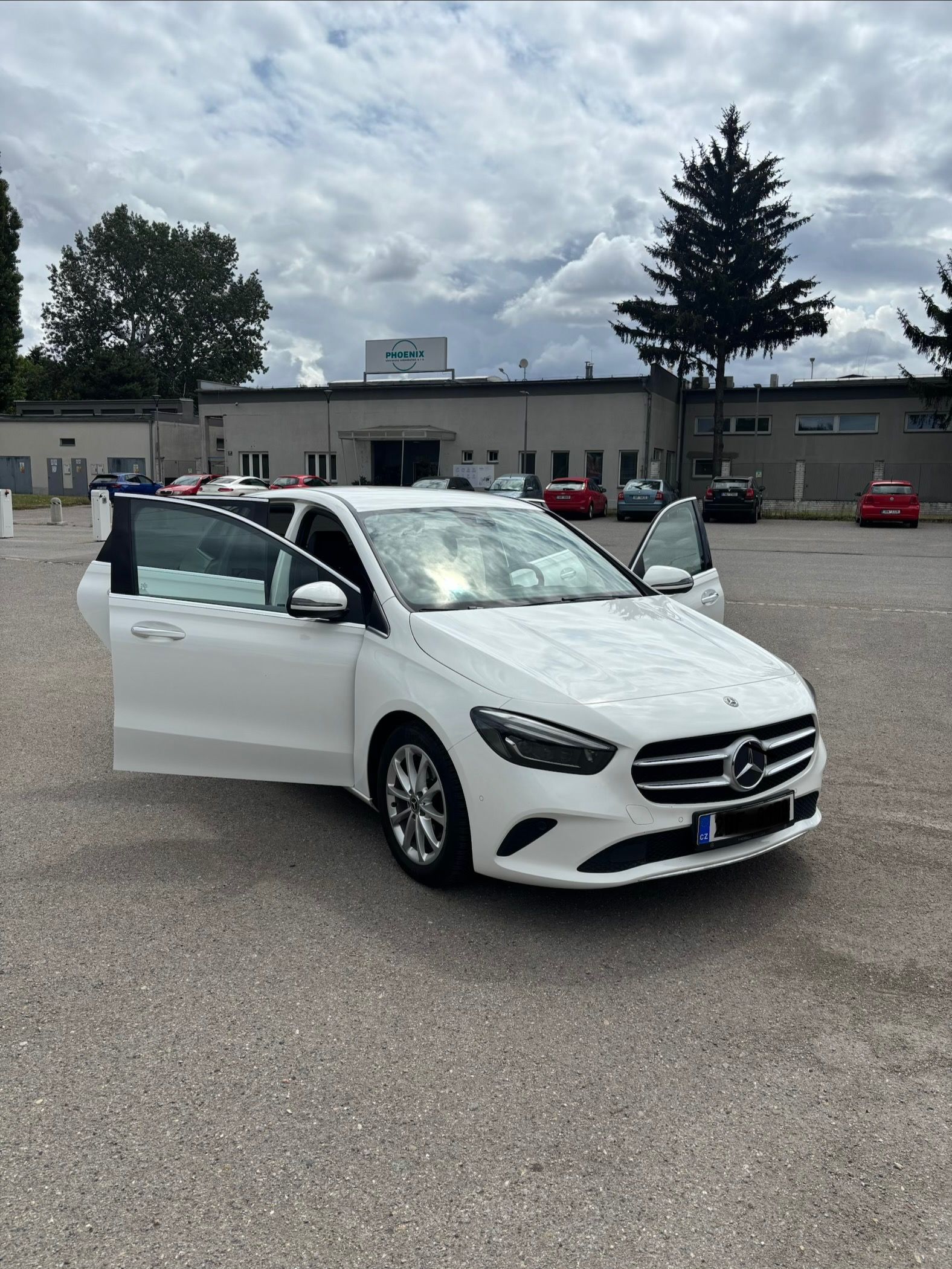 Mercedes-Benz Třídy B, B 180D, 66 400 km,Automat - fotka 5
