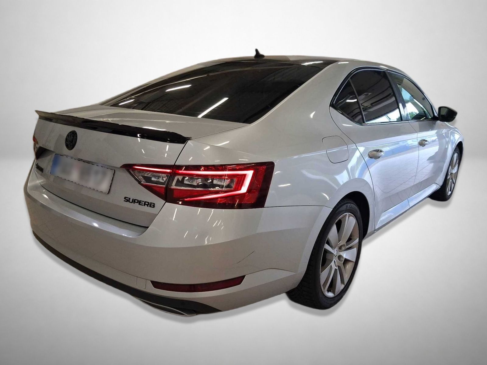 Škoda Superb, 2.0 TSI, Automat, Navi - fotka 2