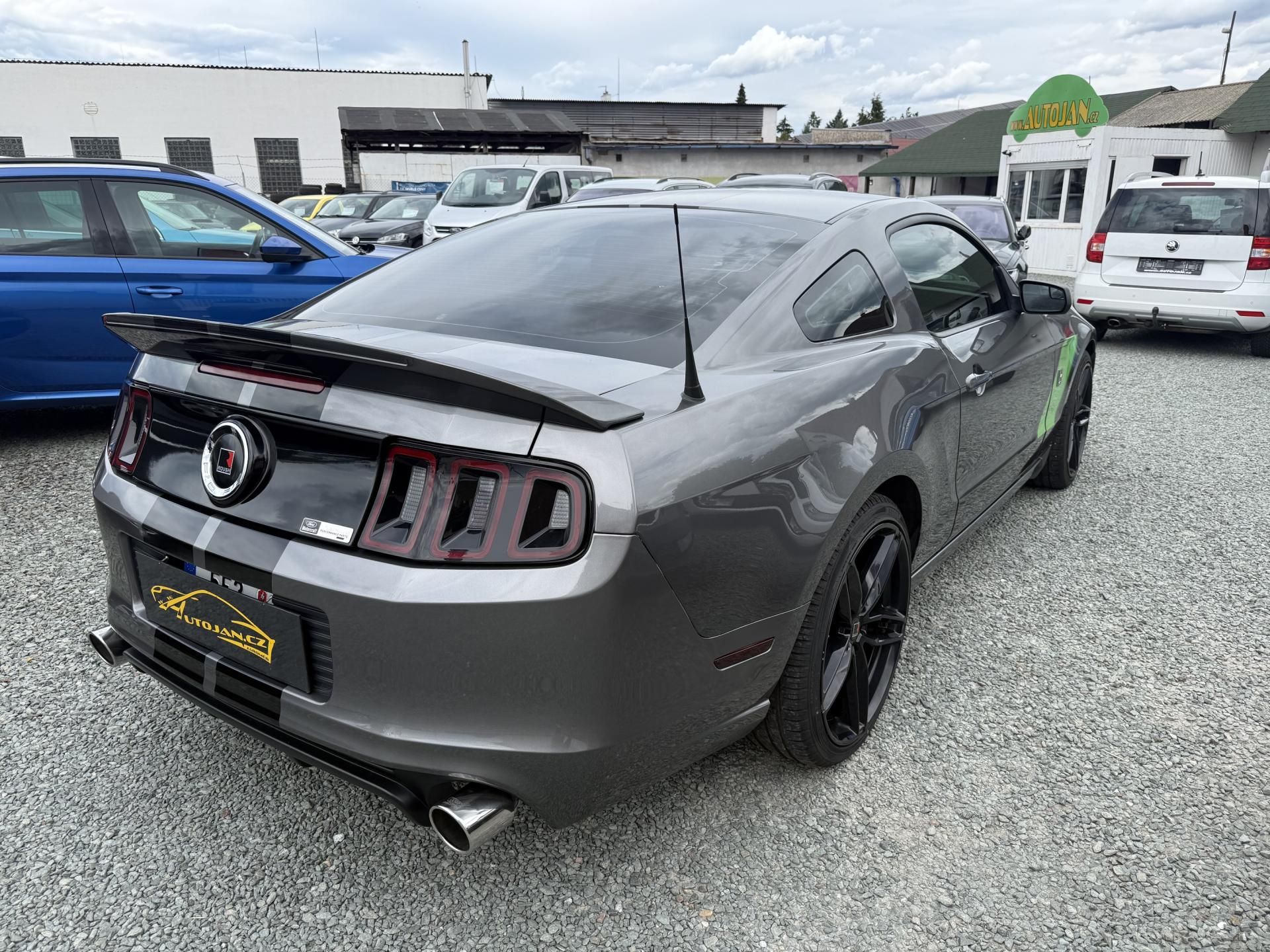Ford Mustang, 3.7 V6 - fotka 6