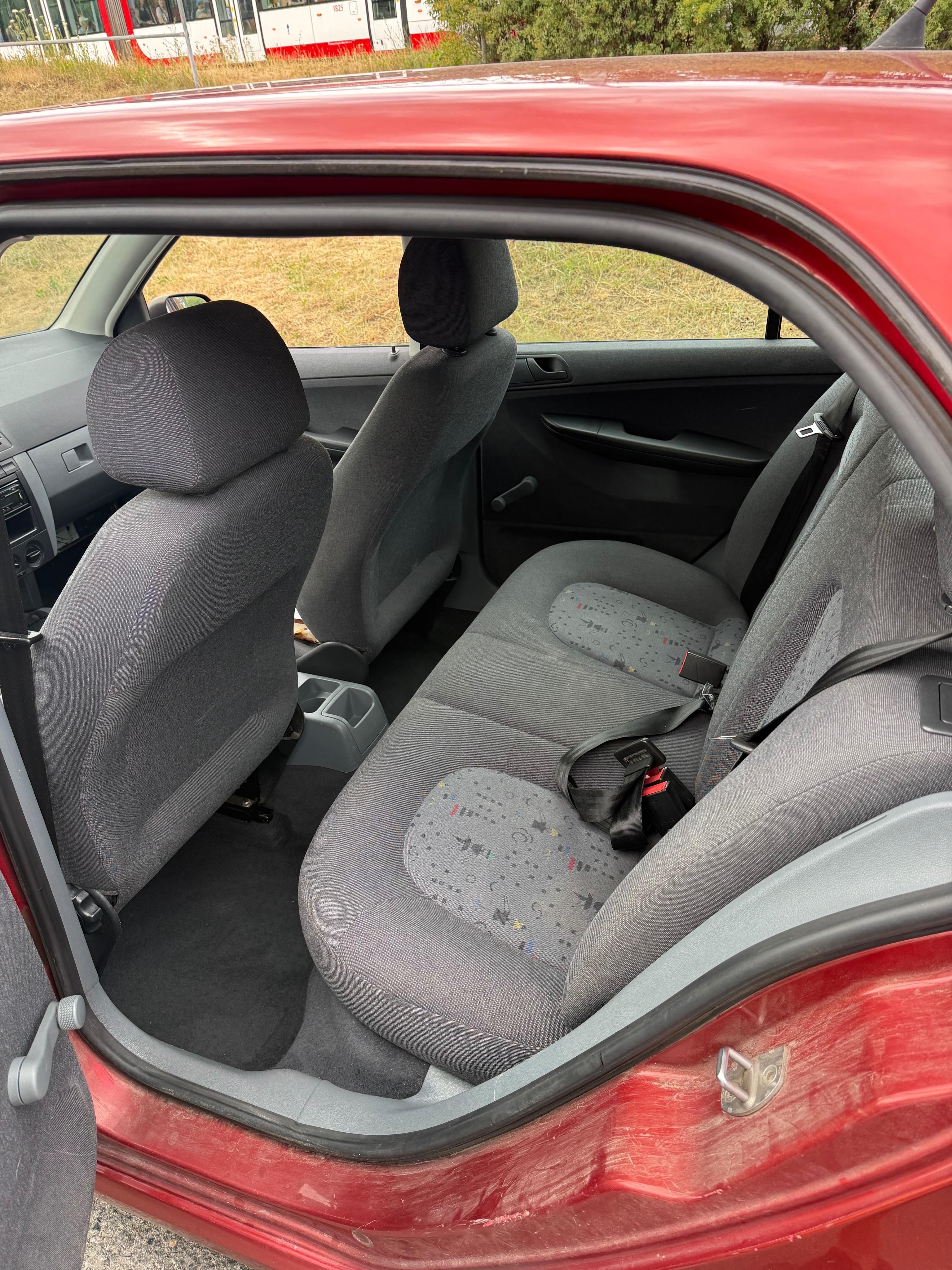 Škoda Fabia, 1.4 MPI, KLIMATIZACE !! - fotka 4